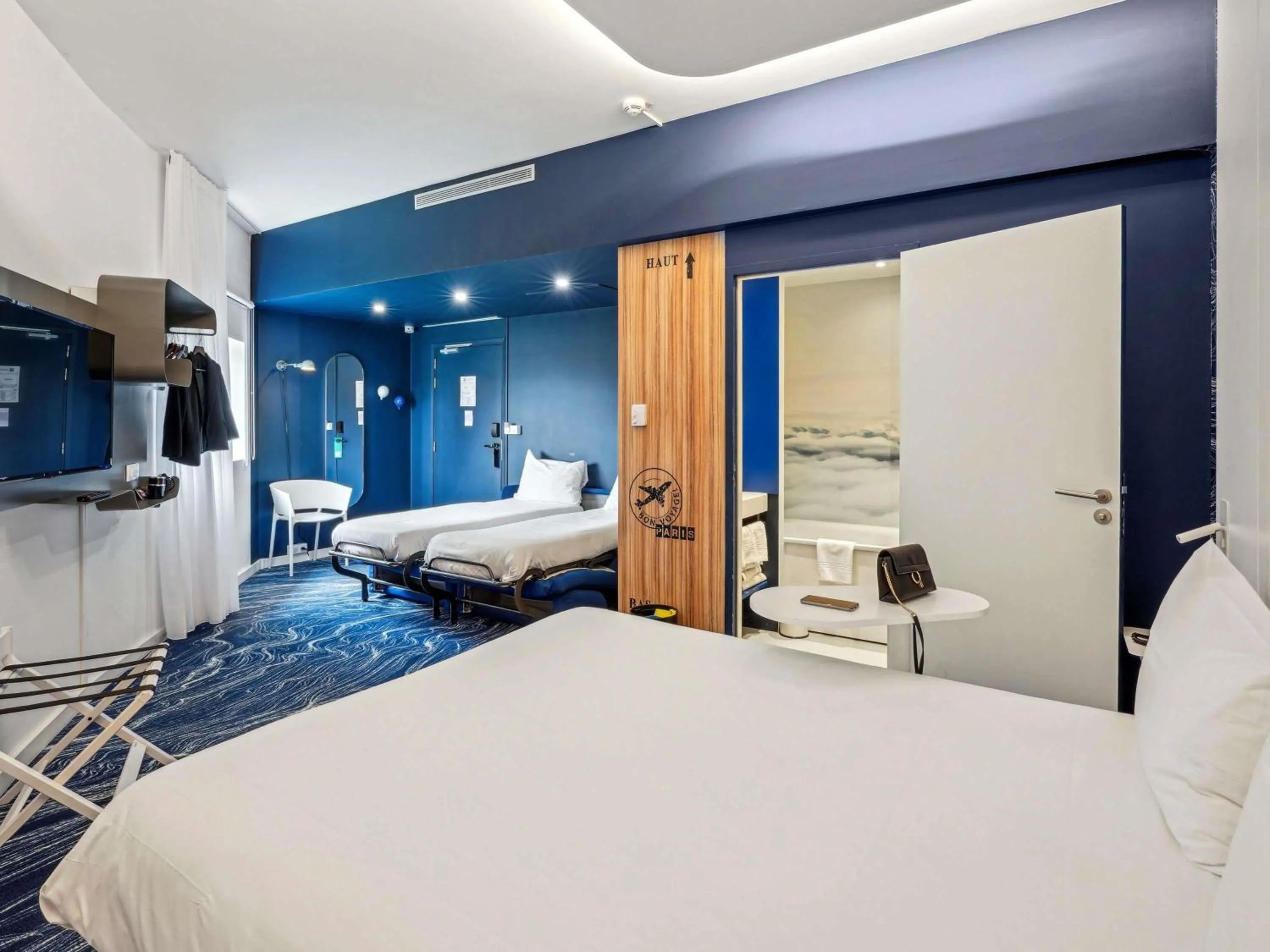Bedroom, Bed in ibis Styles Paris Orly Airport
