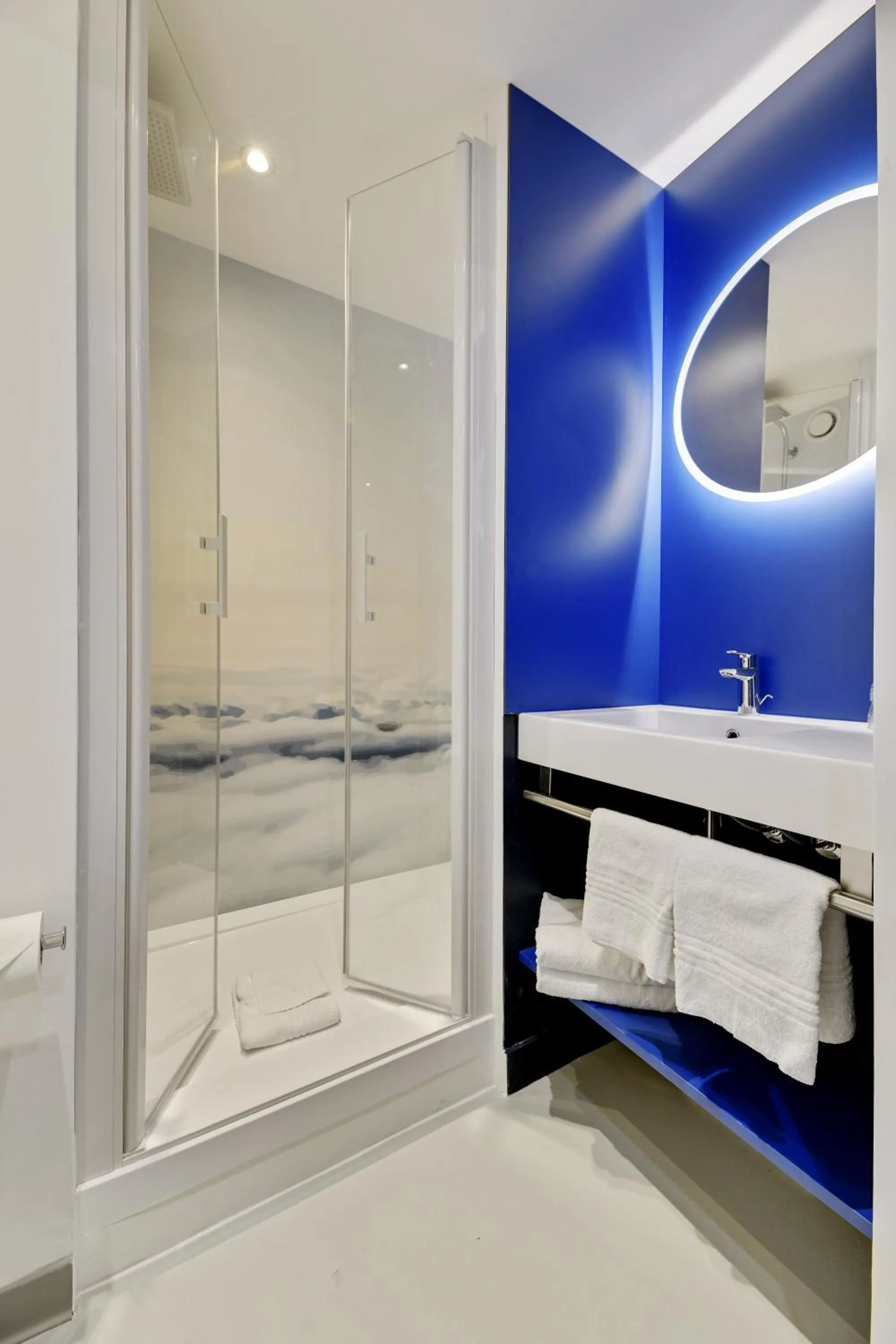 Bathroom in ibis Styles Paris Orly Airport