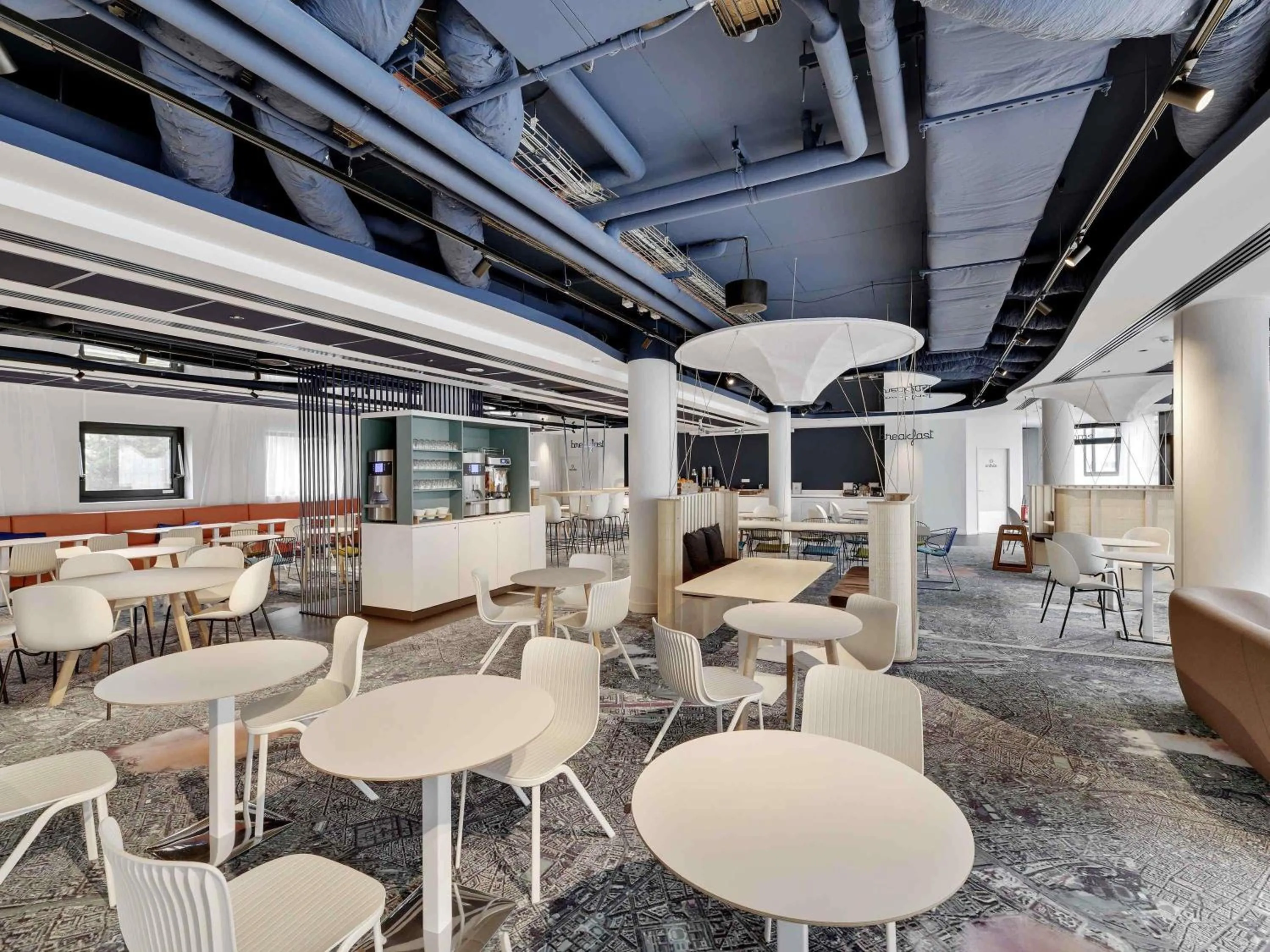 Property building in ibis Styles Paris Orly Airport