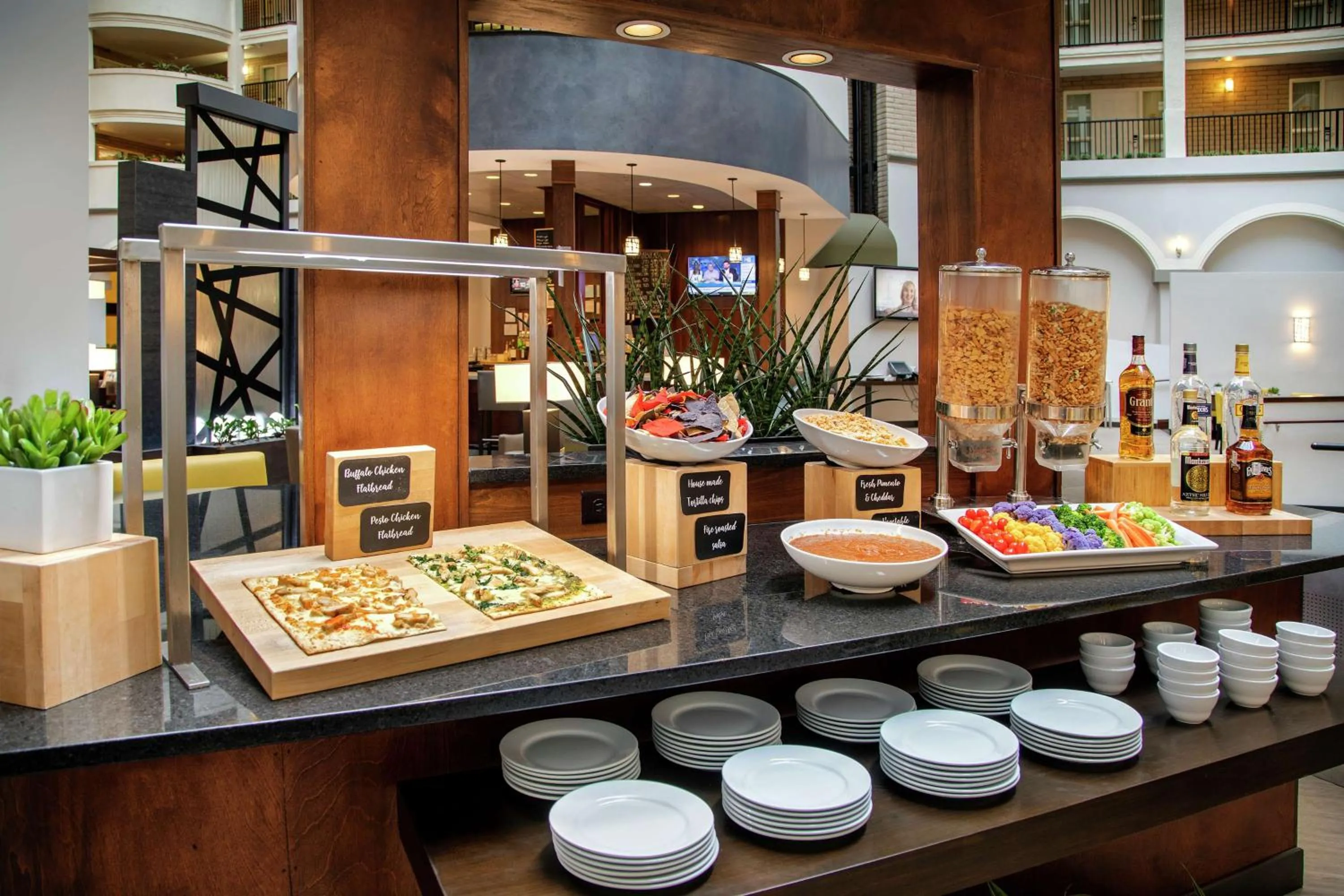 Restaurant/places to eat in Embassy Suites Dallas - Park Central Area
