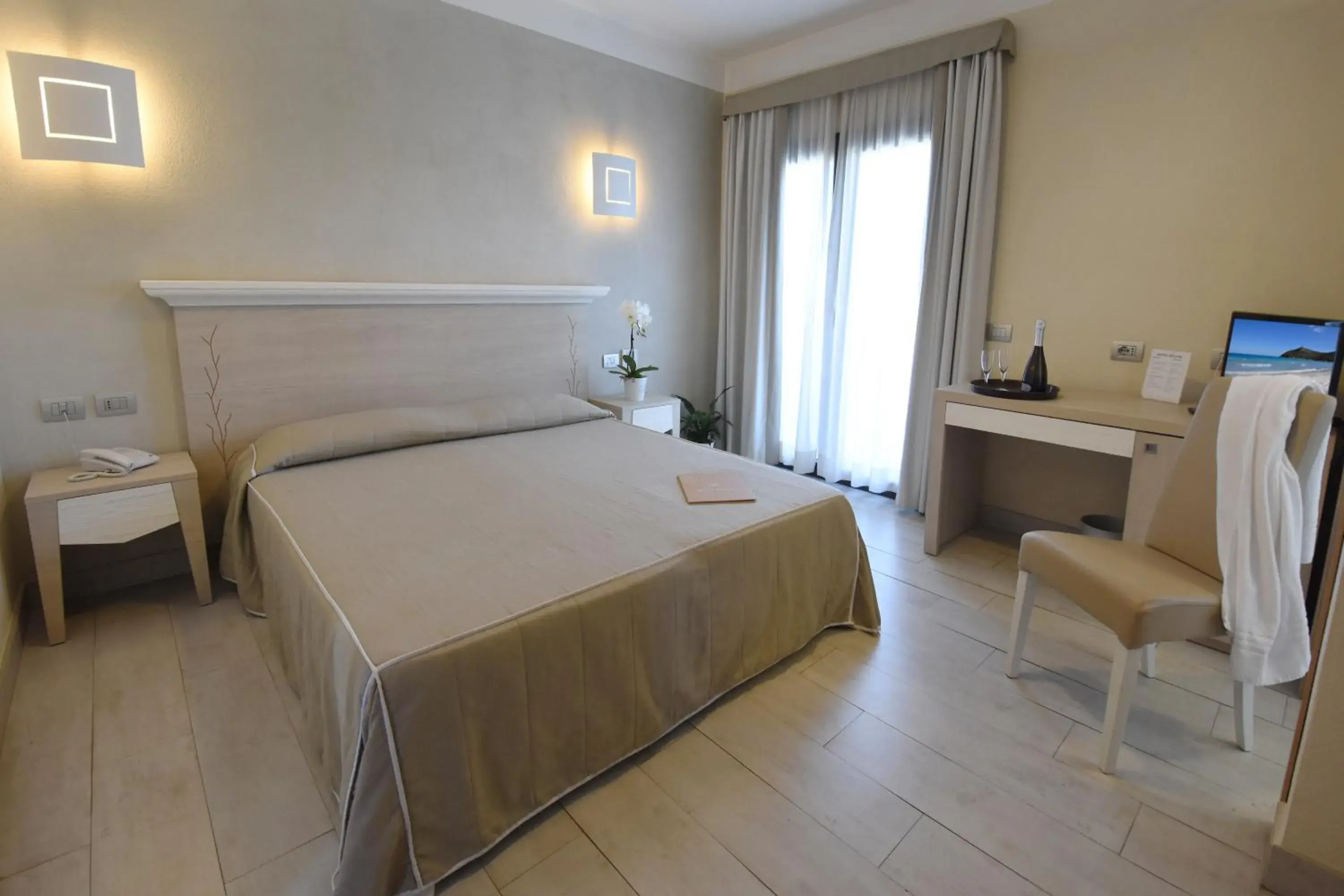 Superior Double with Balcony in Hotel Belvir Superior Double with Balcony in Hotel Belvir