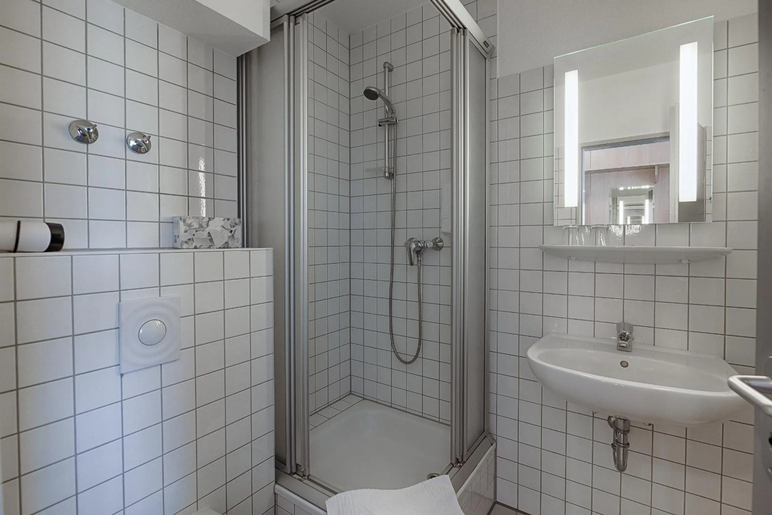 Shower in Hotel Haus Oberland