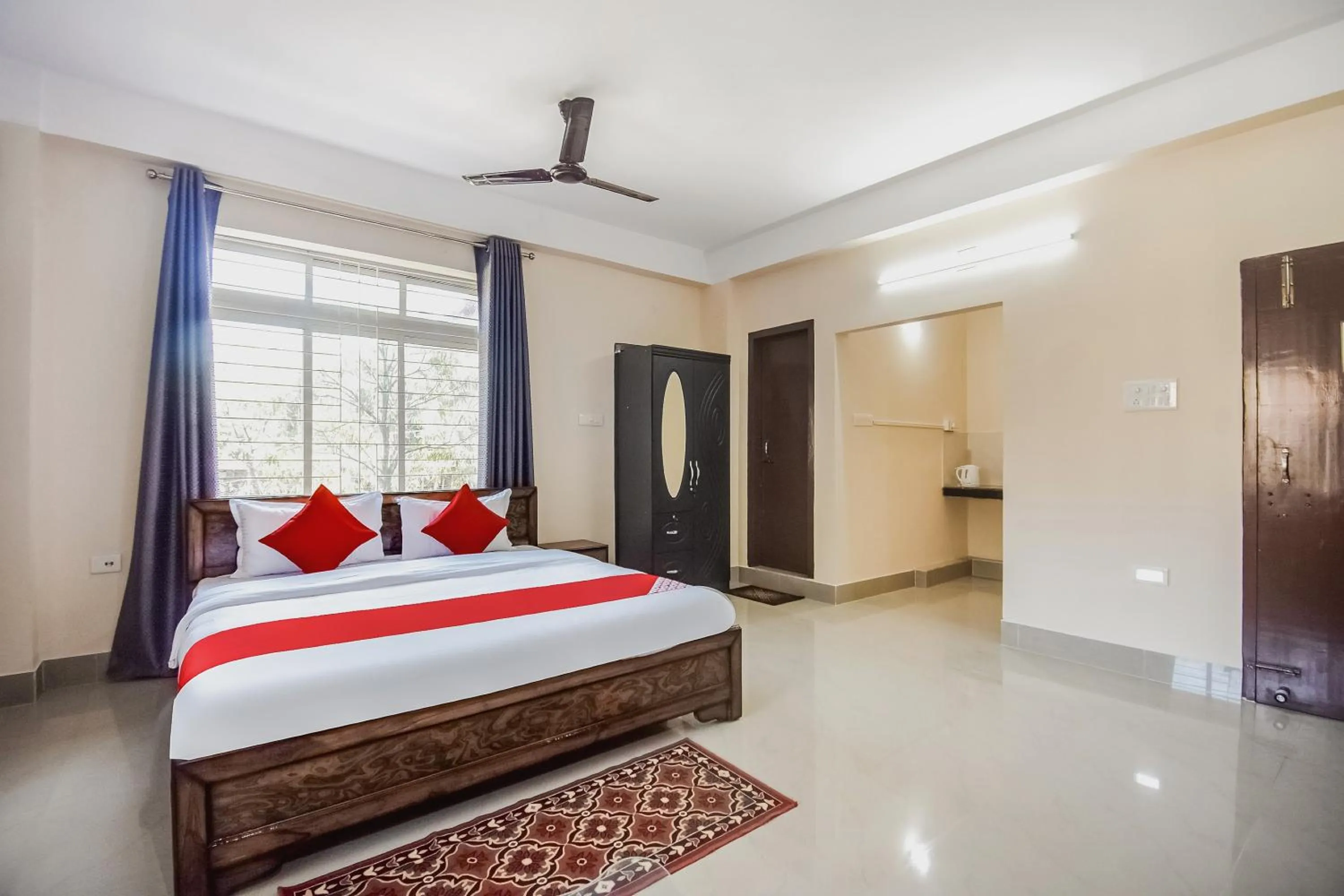 Bedroom, Bed in Super Hotel O Royal Pearl Inn