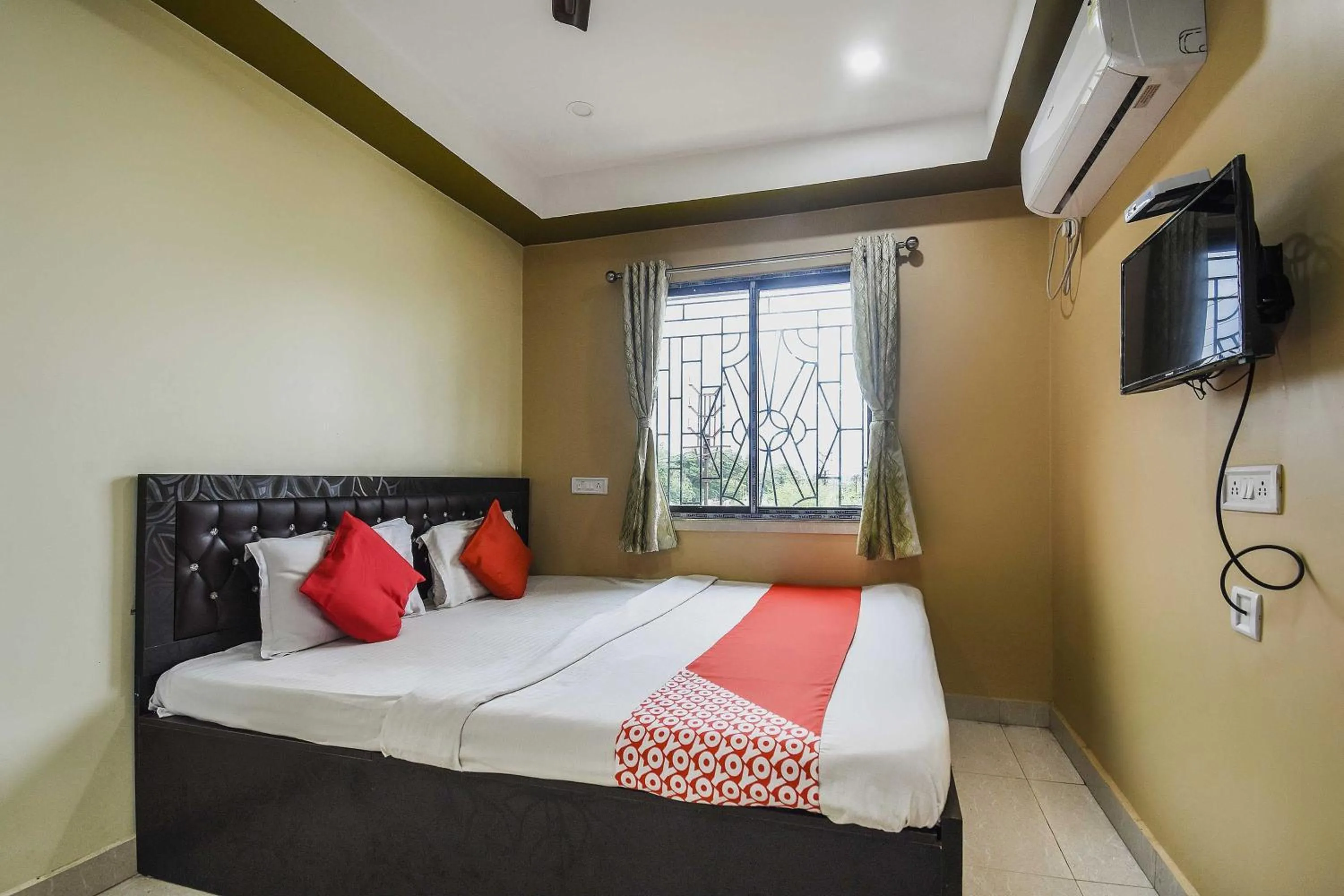 Bedroom, Bed in Hotel O Galaxy