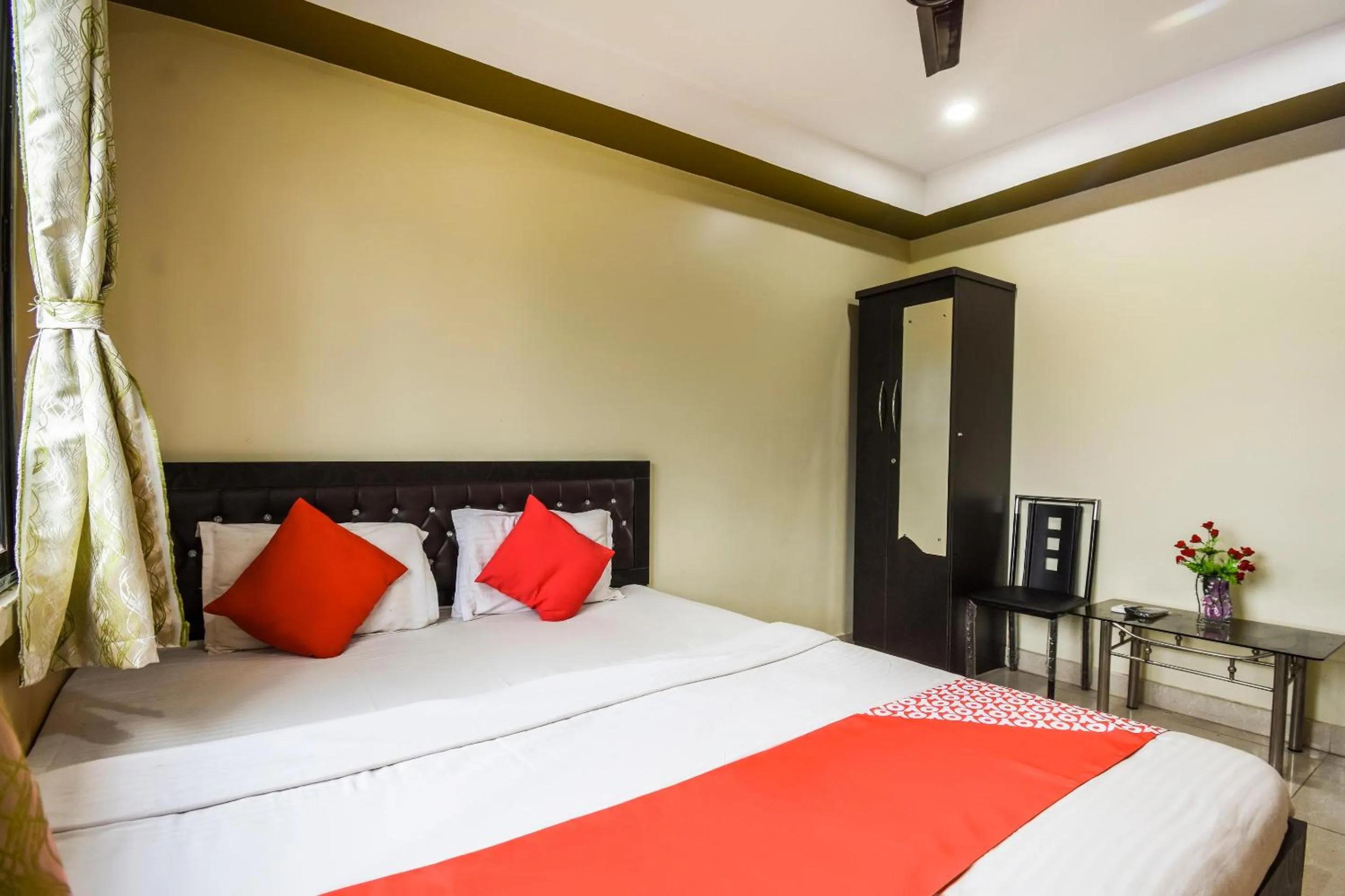 Bedroom, Bed in Hotel O Galaxy