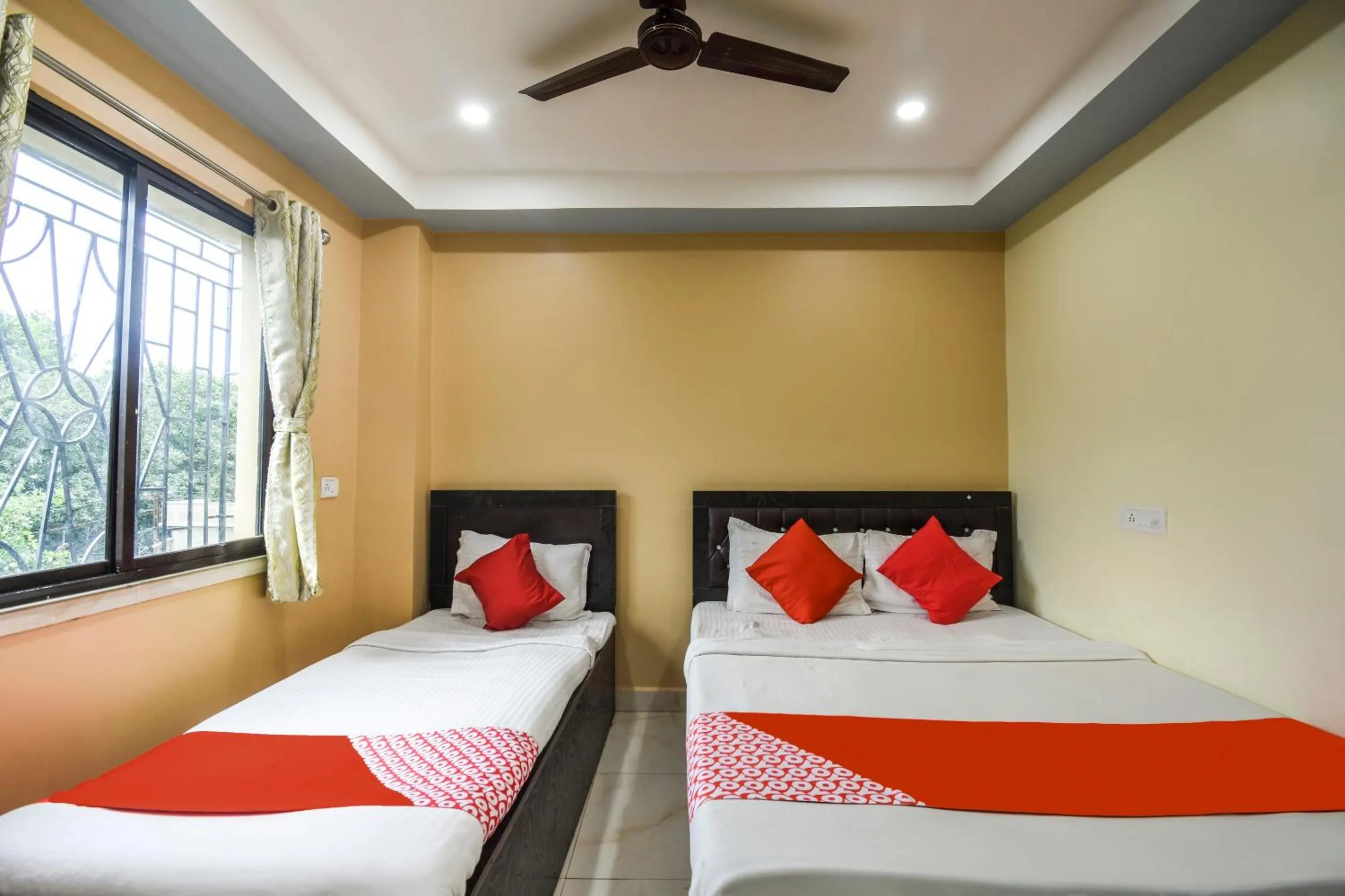 Bedroom, Bed in Hotel O Galaxy