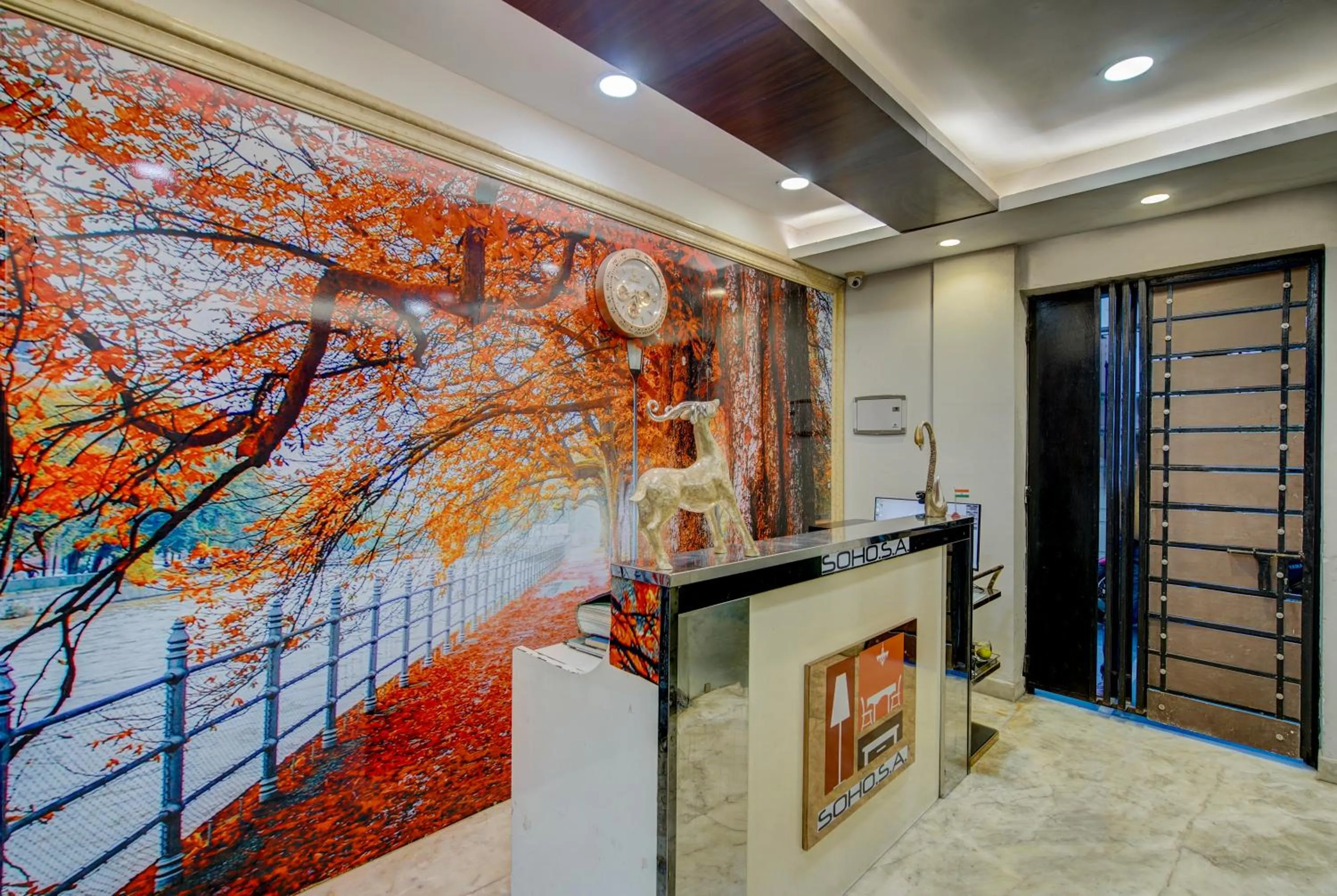 Lobby or reception in Treebo Soho Newtown Near New Town Bus Stand