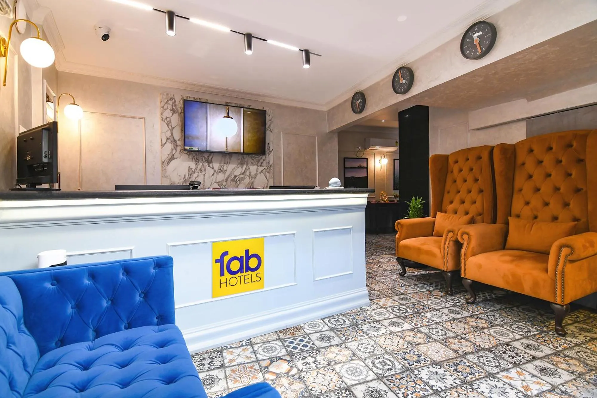 Lobby or reception in FabHotel Prime Swagatam International Chinar Park