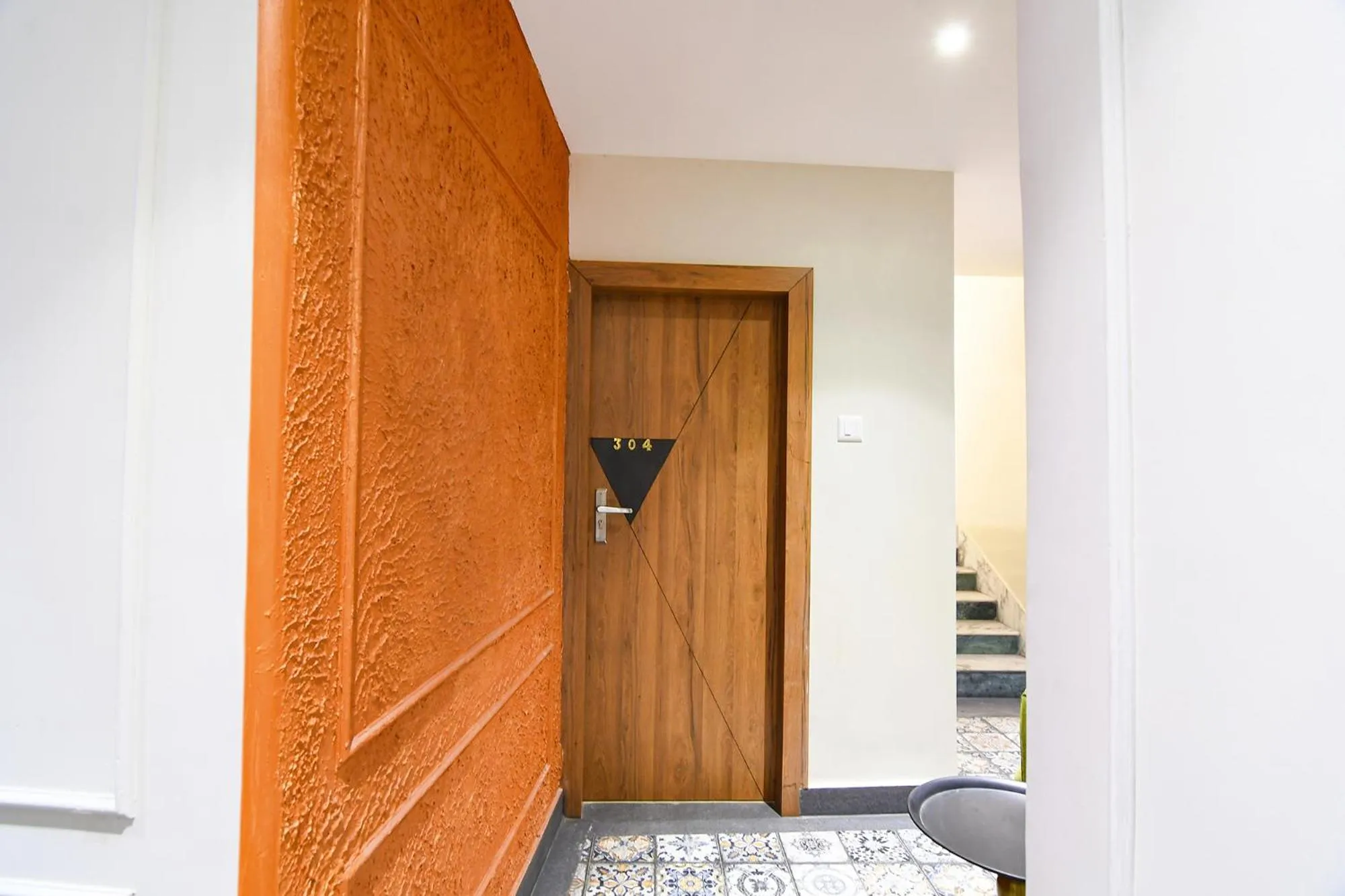 Lobby or reception in FabHotel Prime Swagatam International Chinar Park