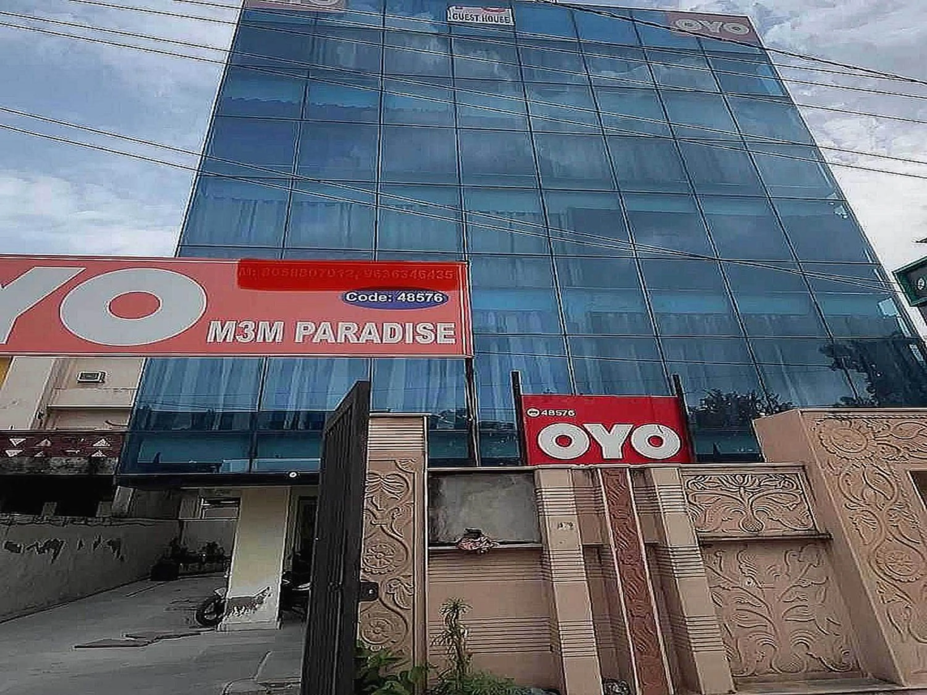 Facade/entrance in Hotel O M.M. Paradise & PG