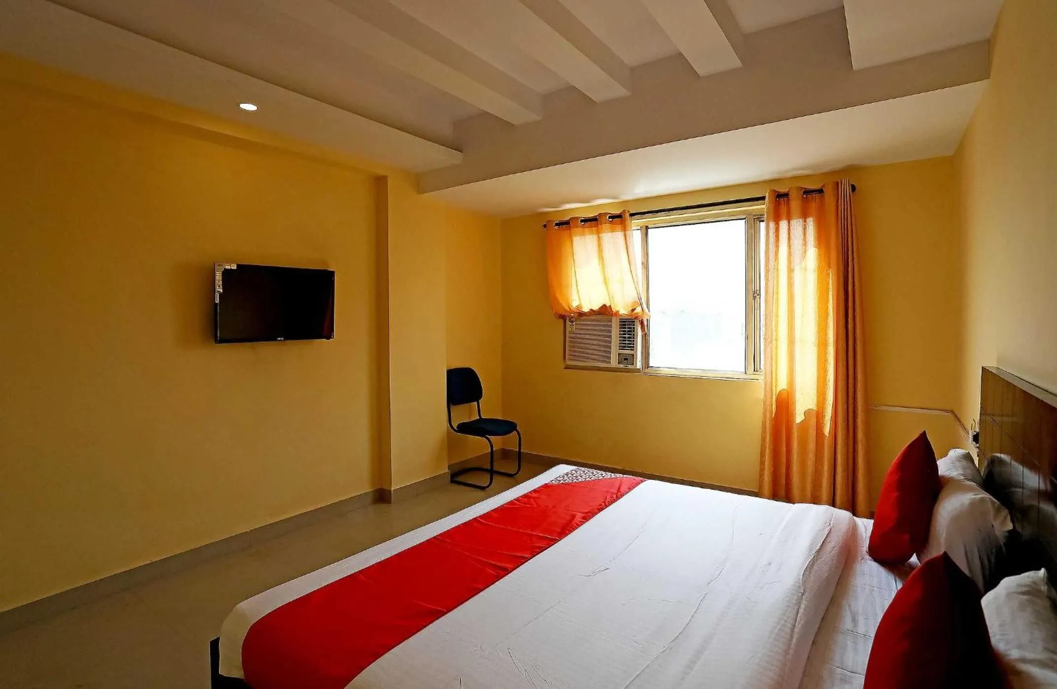 Bedroom, Bed in Hotel O M.M. Paradise & PG