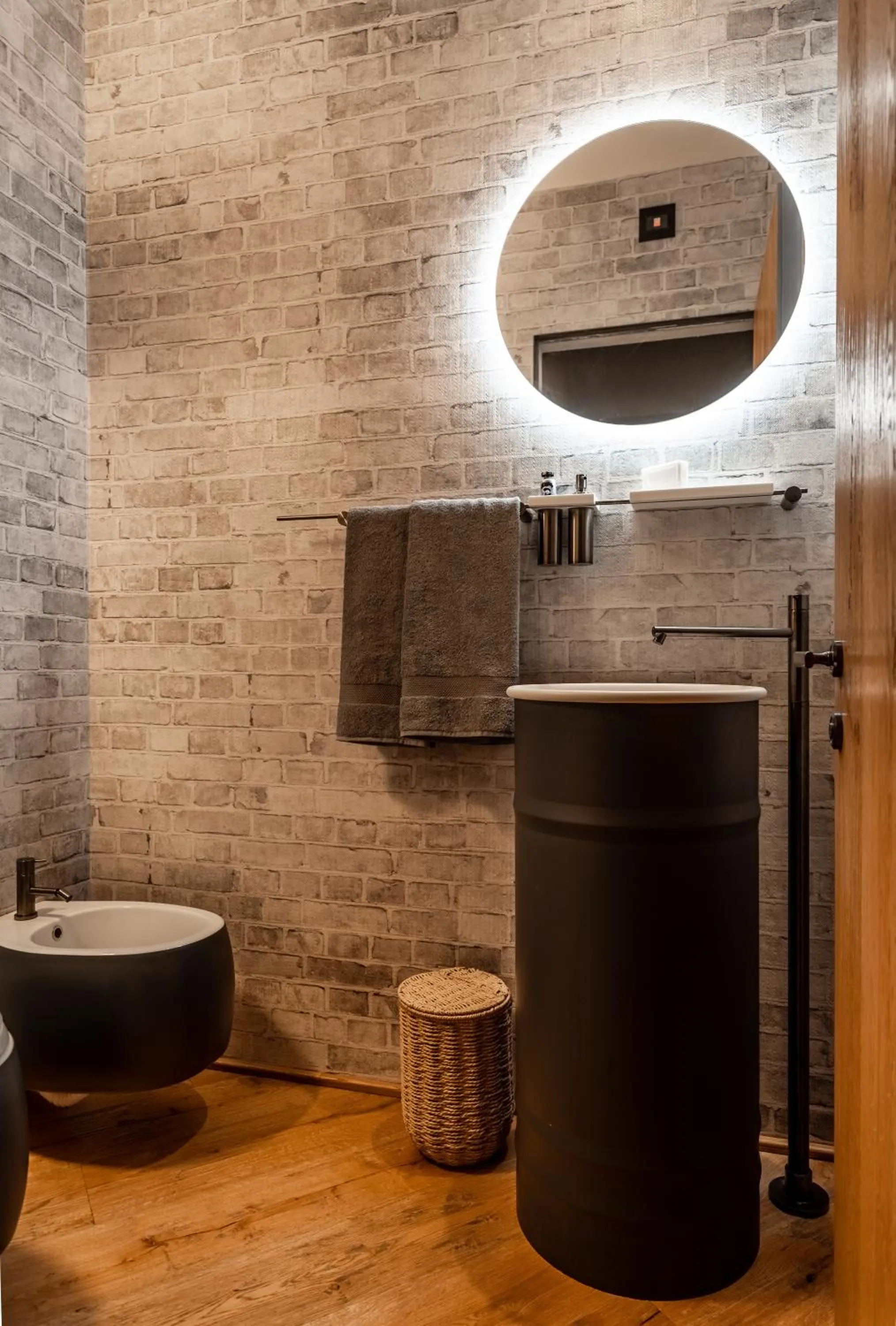 Bathroom in Oltrarno 1881 Apartments