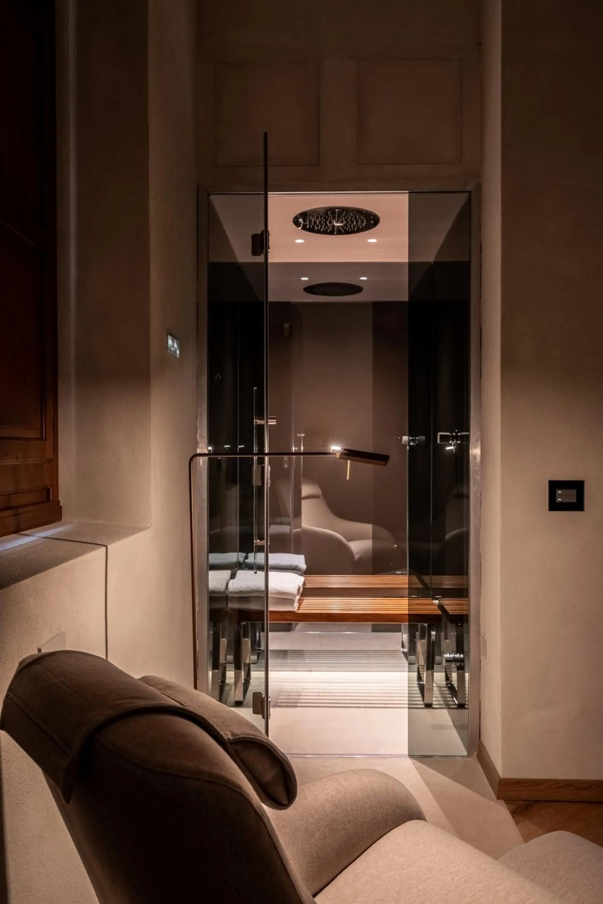 Steam room in Oltrarno 1881 Apartments