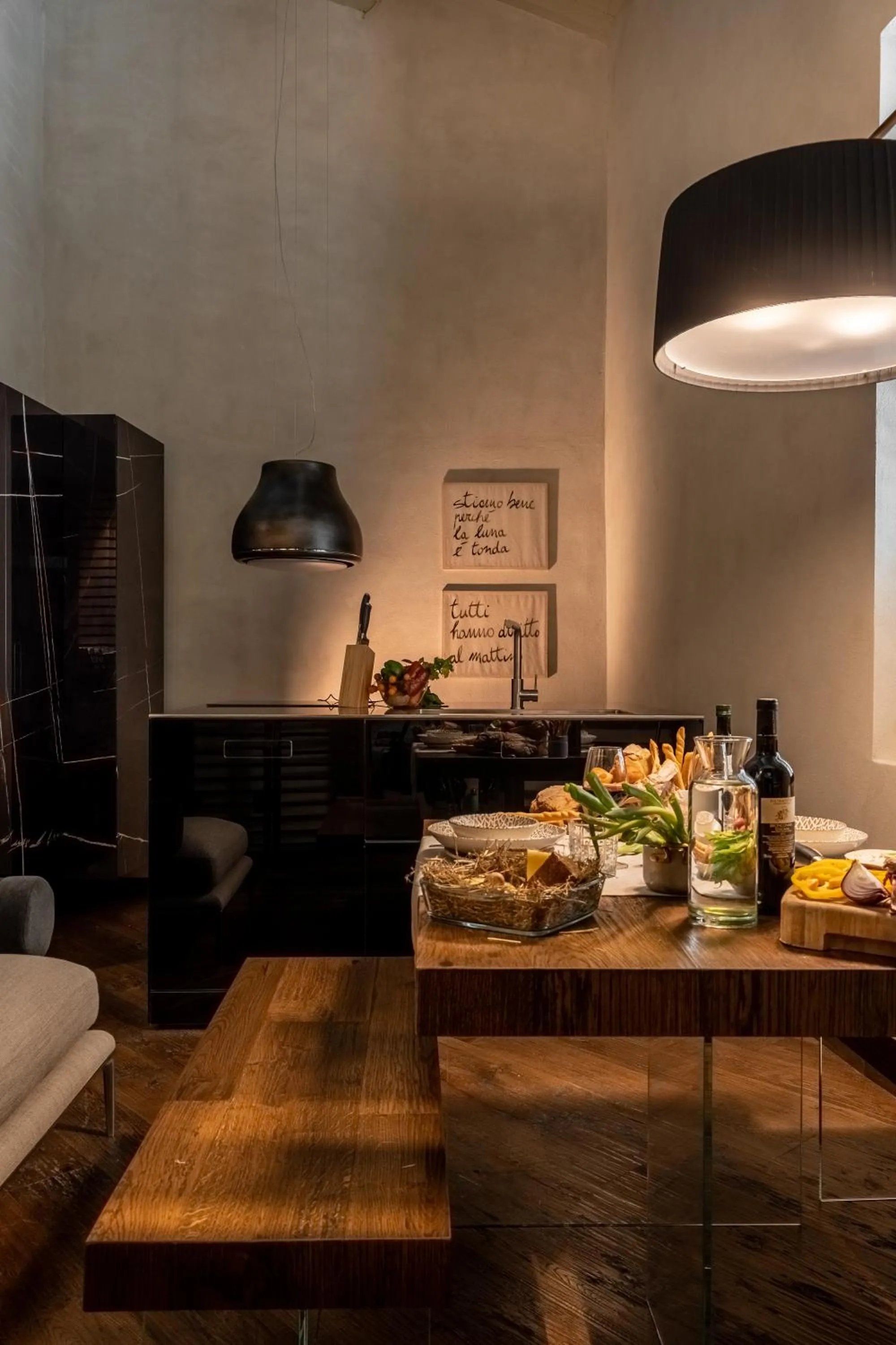 Dining area in Oltrarno 1881 Apartments