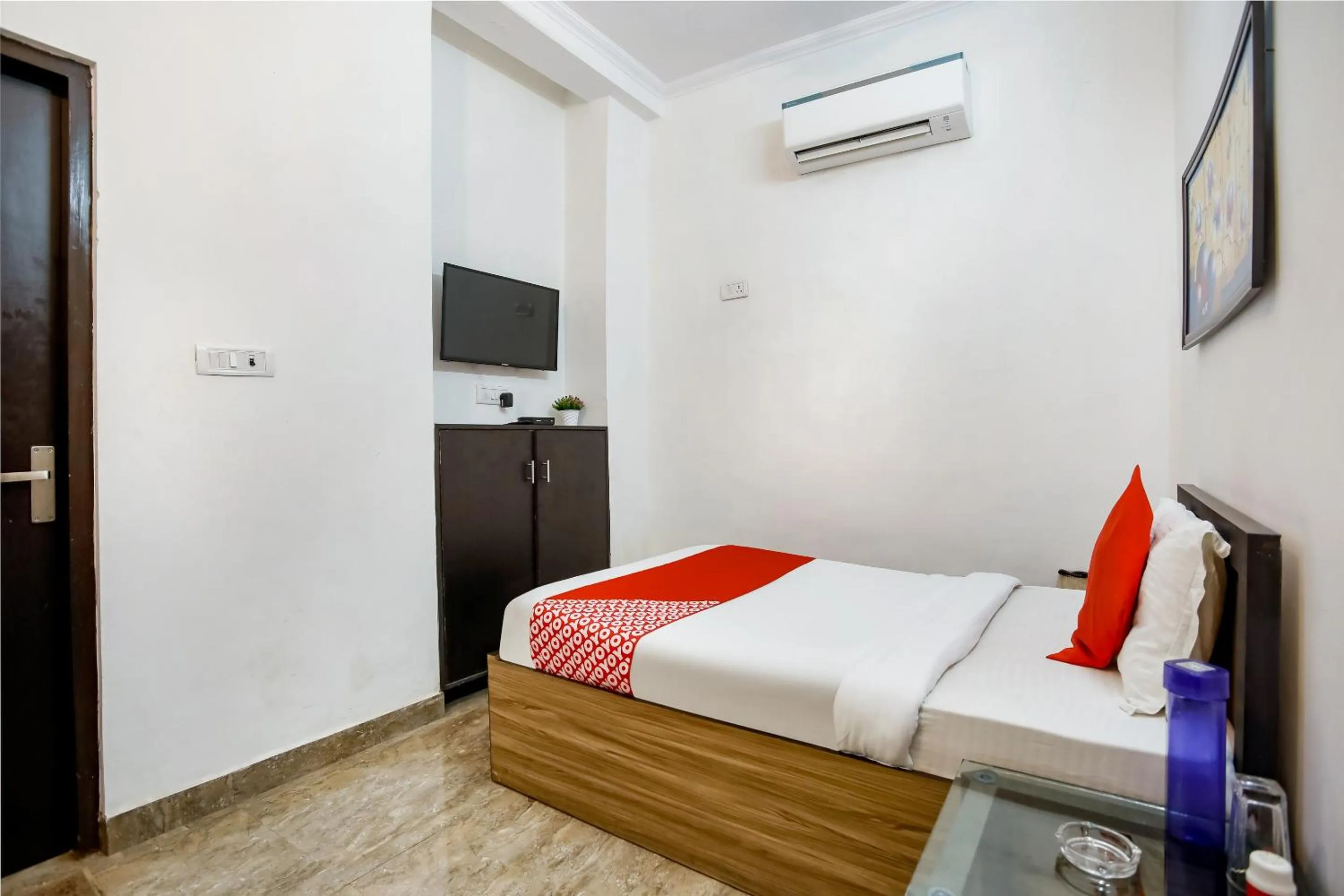 Bedroom in Hotel O SURYA INN