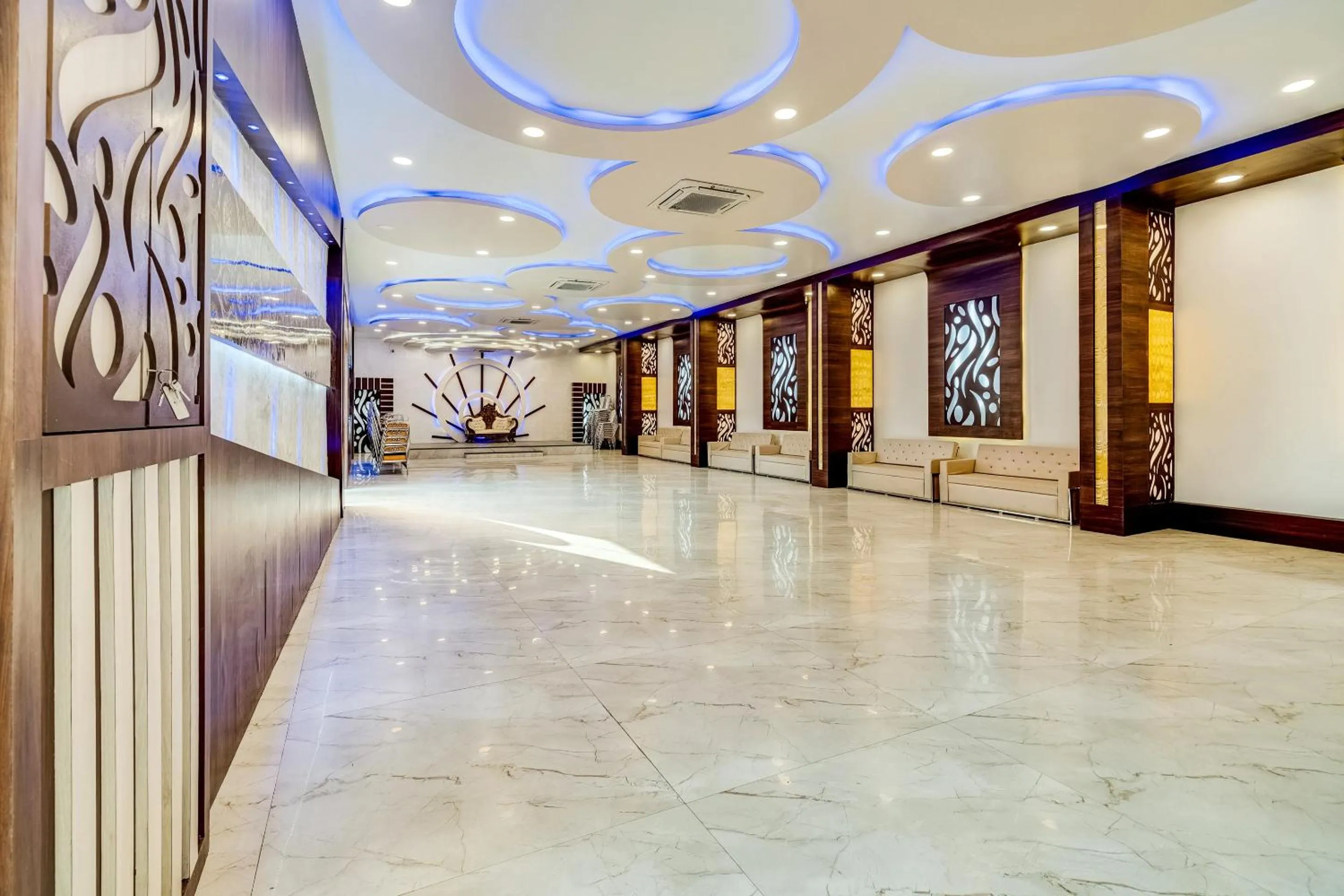 Banquet/Function facilities in Super Capital O Gulmohar Marriage Garden