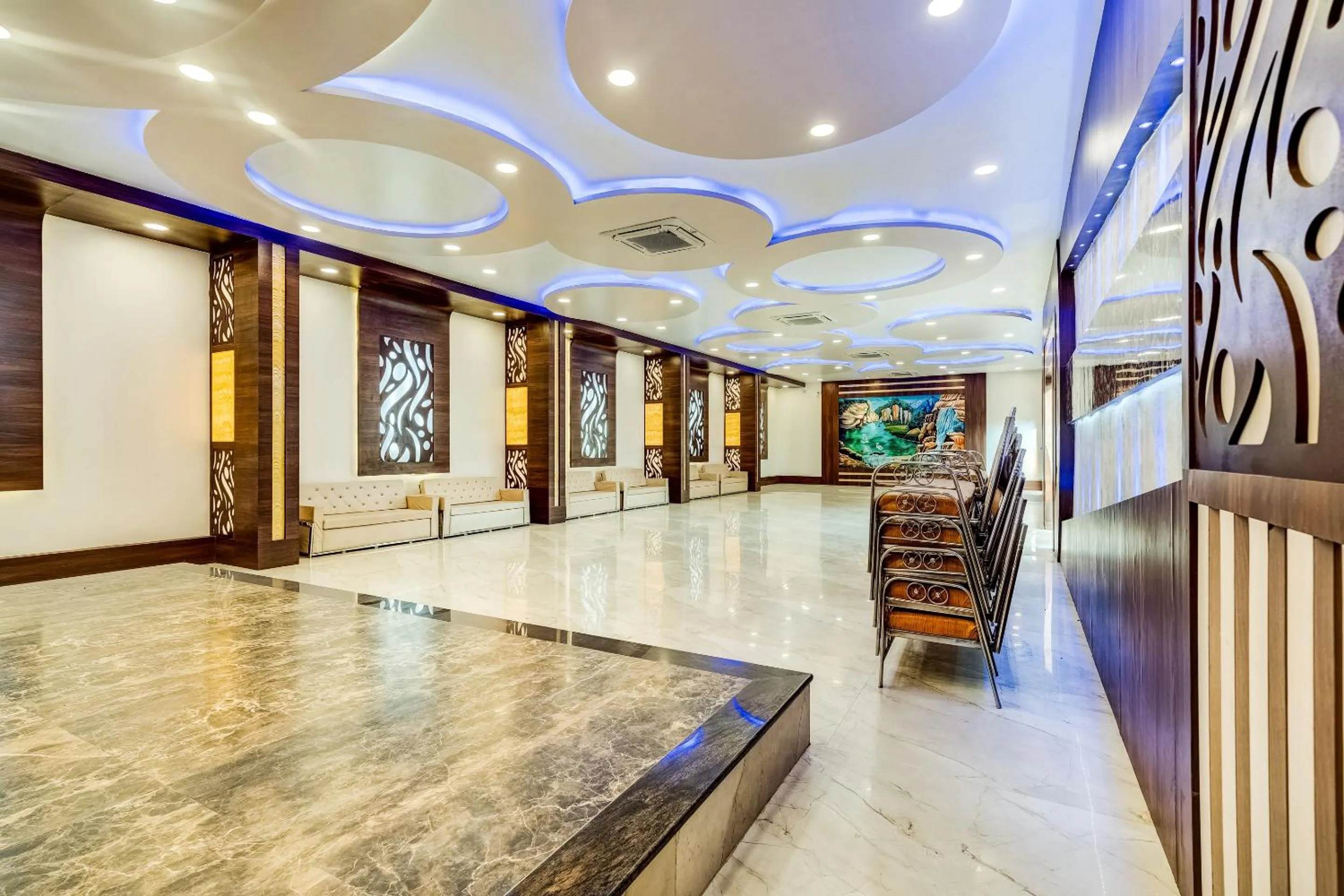 Banquet/Function facilities in Super Capital O Gulmohar Marriage Garden