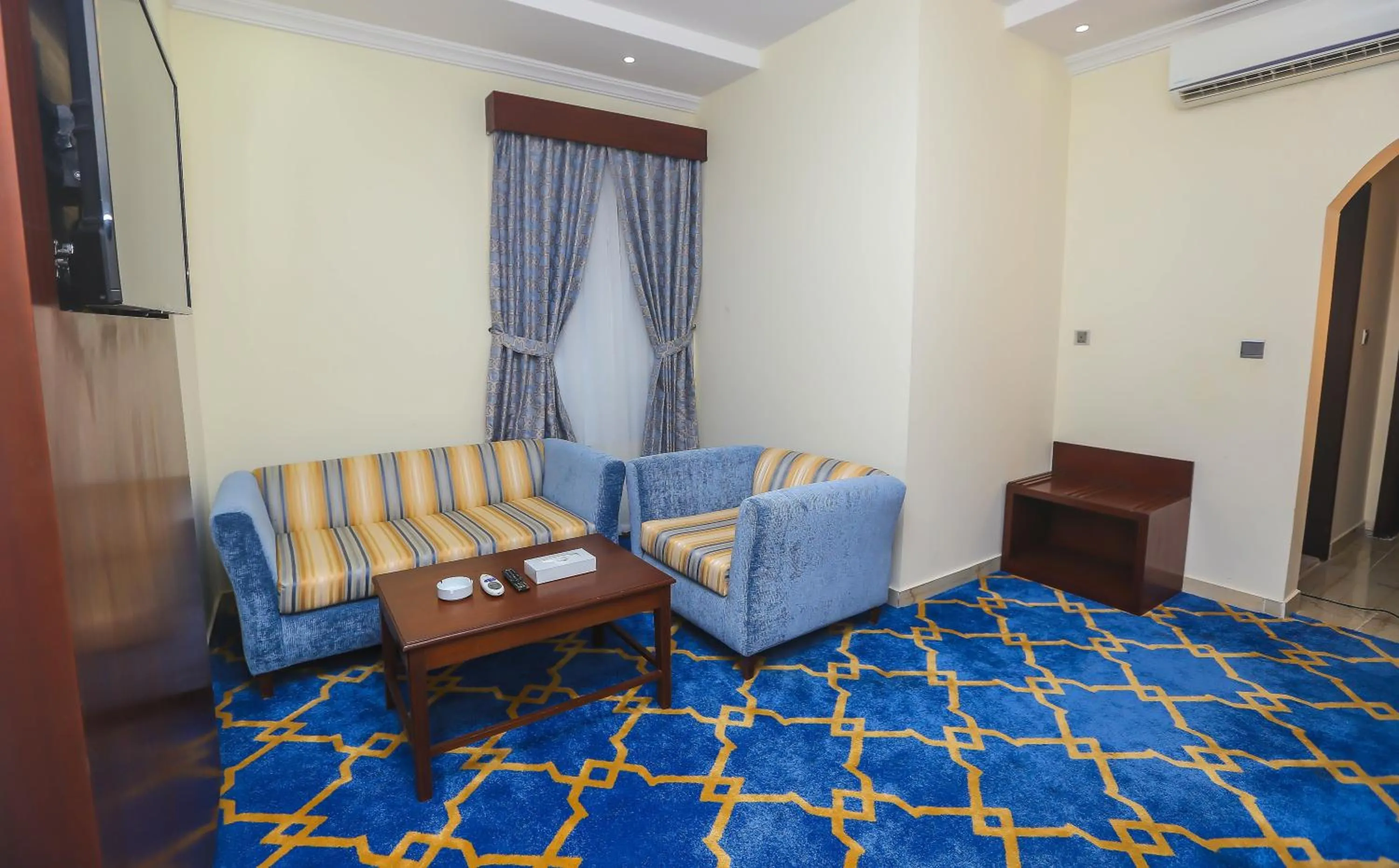 Living room in Jeddah Oasis Hotel