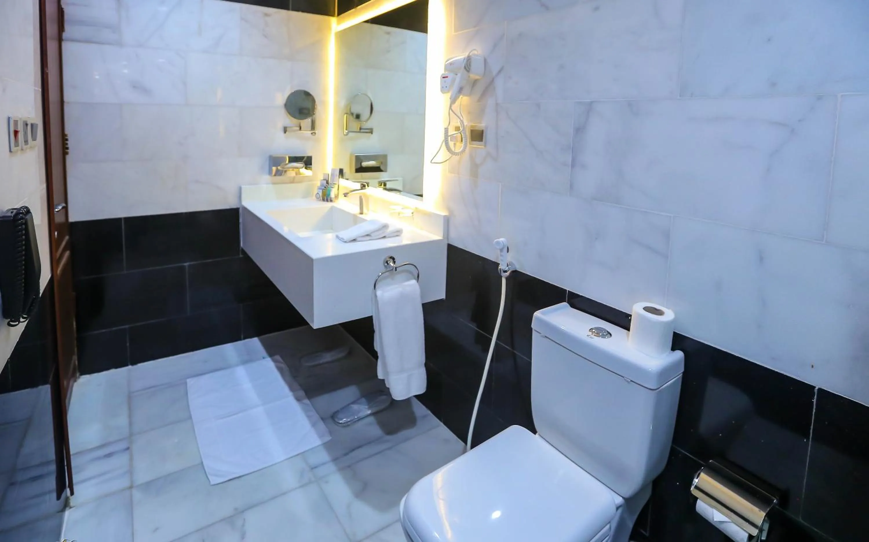 Bathroom in Jeddah Oasis Hotel