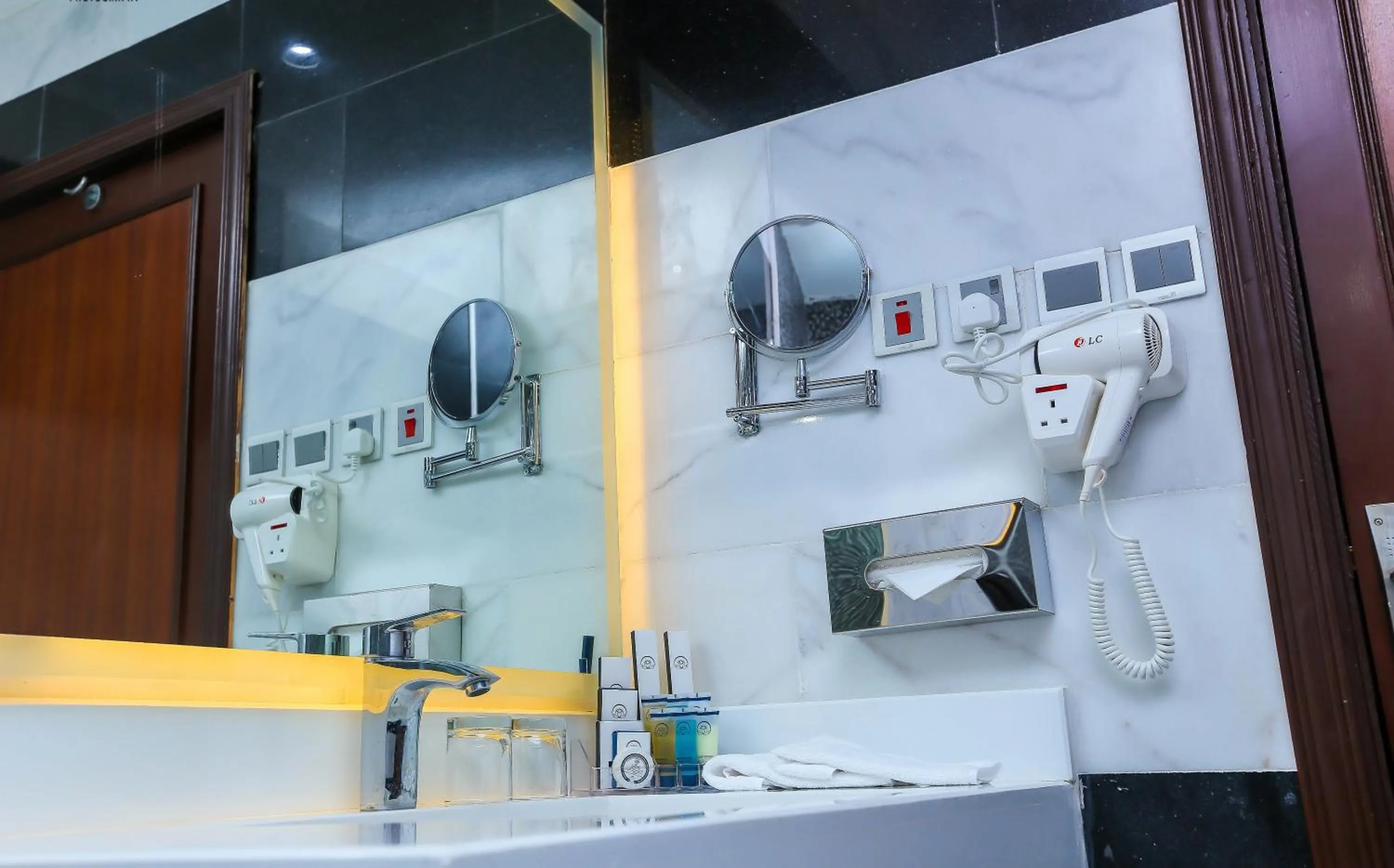 Bathroom in Jeddah Oasis Hotel