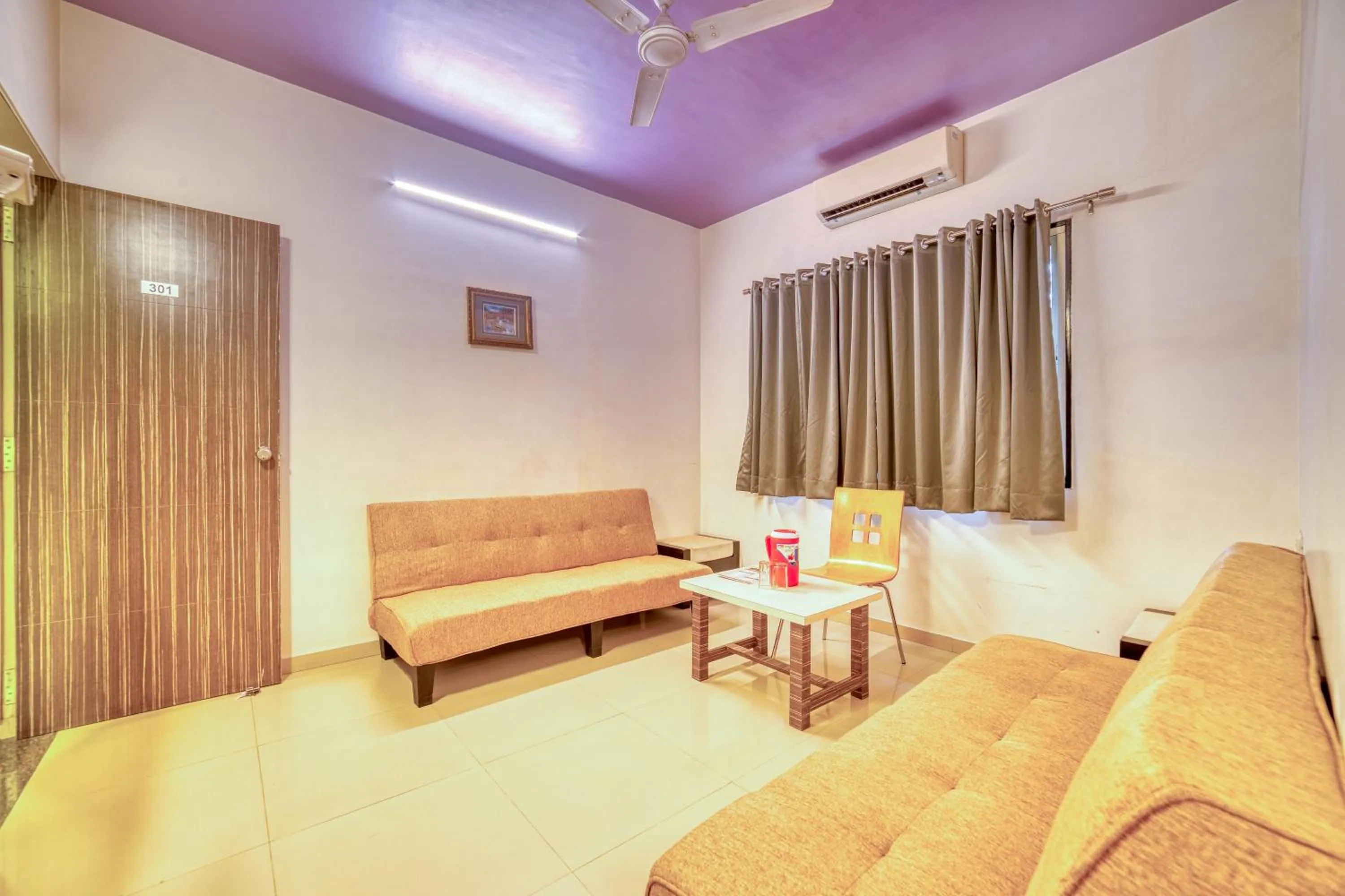 Area and facilities in Hotel Grand Ashwin