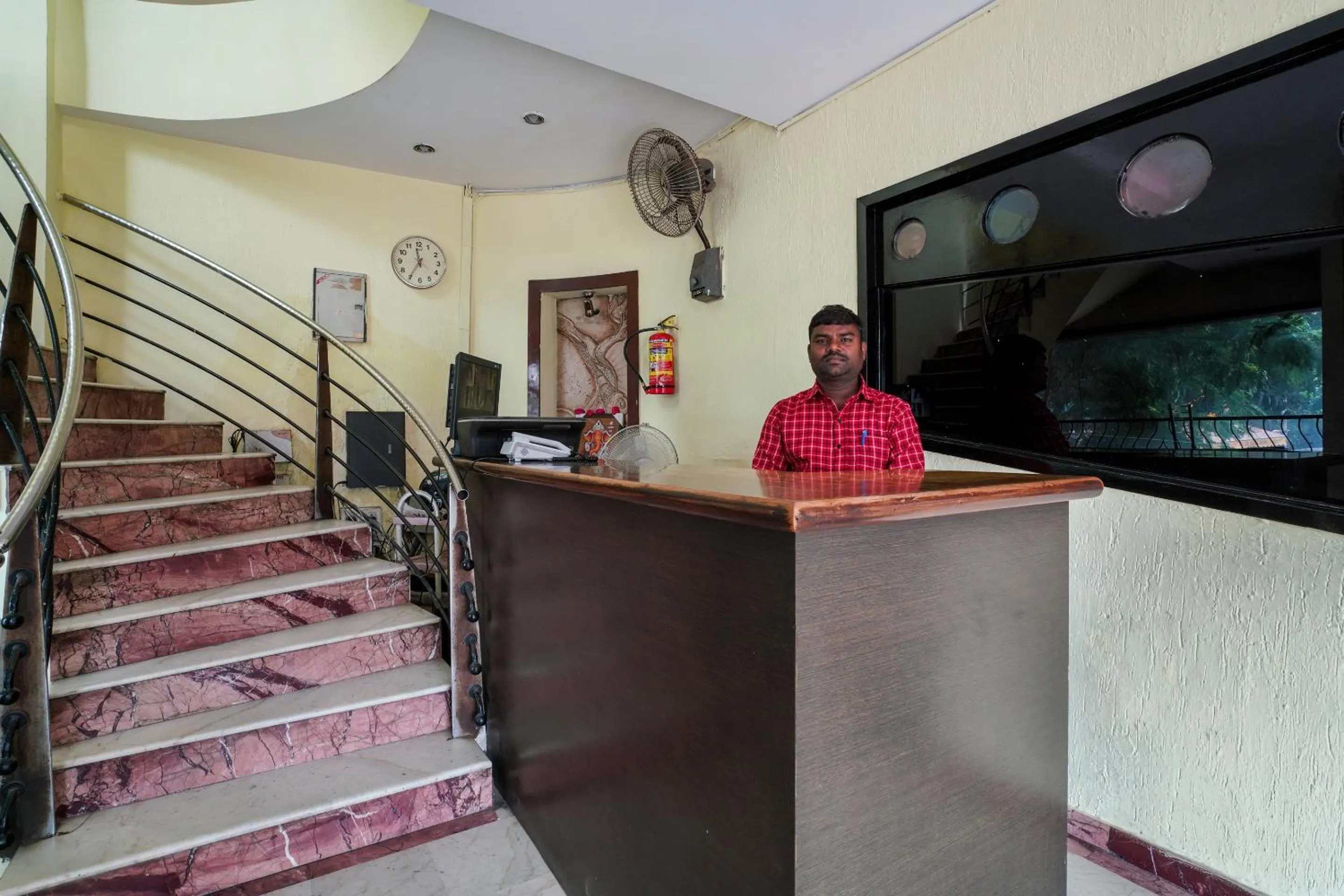Lobby or reception in Hotel O Pariwar Inn