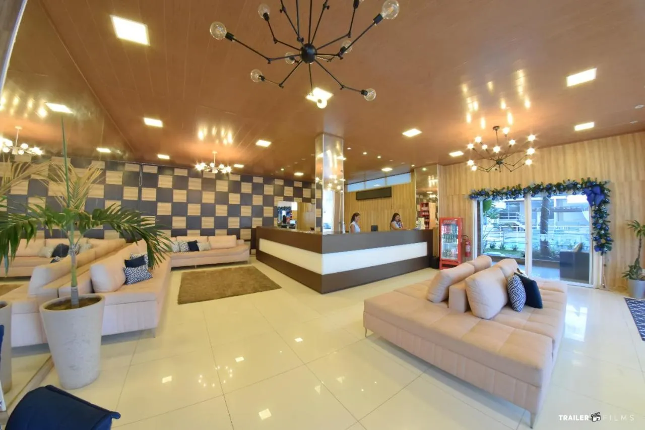 Lobby or reception in Farol Plaza Hotel