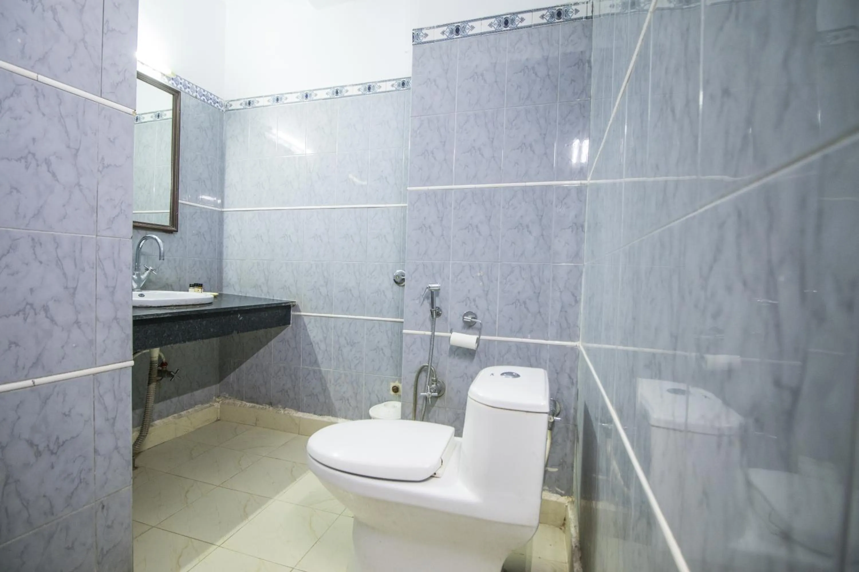 Bathroom in WOW STAYZ2 Hotel Jahanvi Dale