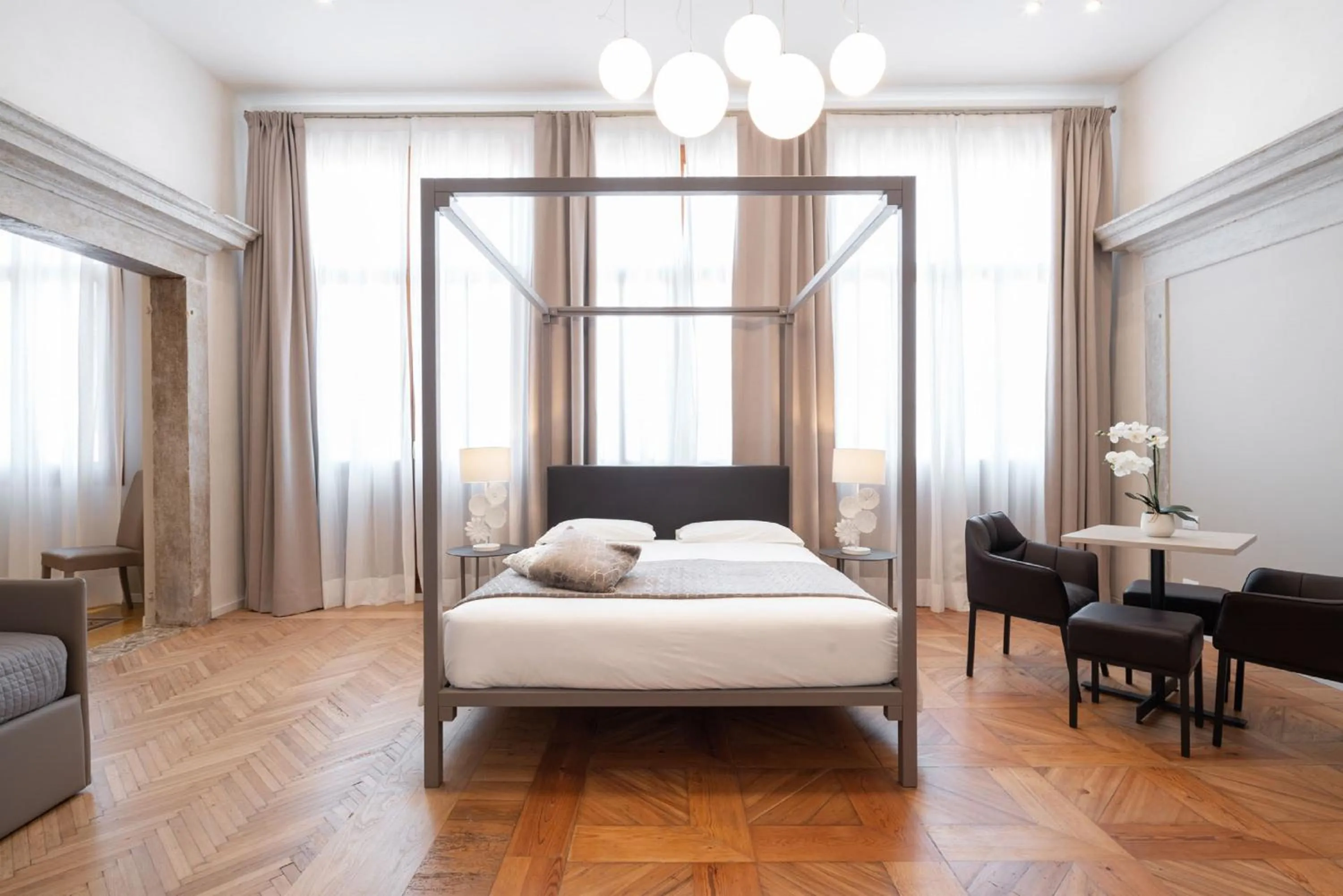 Bedroom, Bed in Hotel Palazzo Martinelli Dolfin