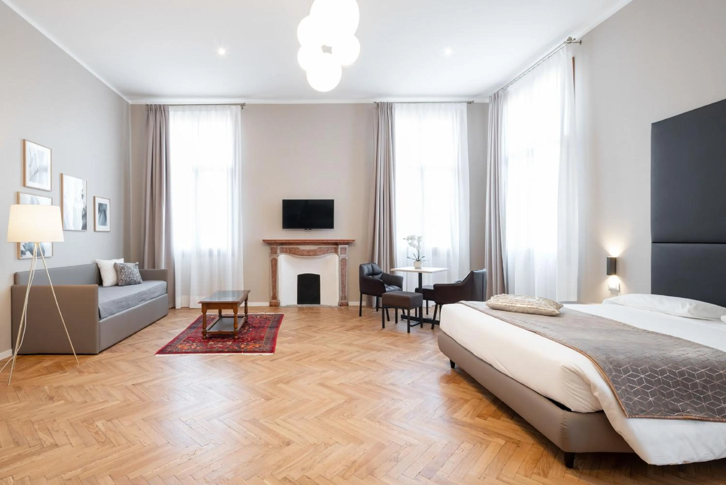 Photo of the whole room, Bed in Hotel Palazzo Martinelli Dolfin