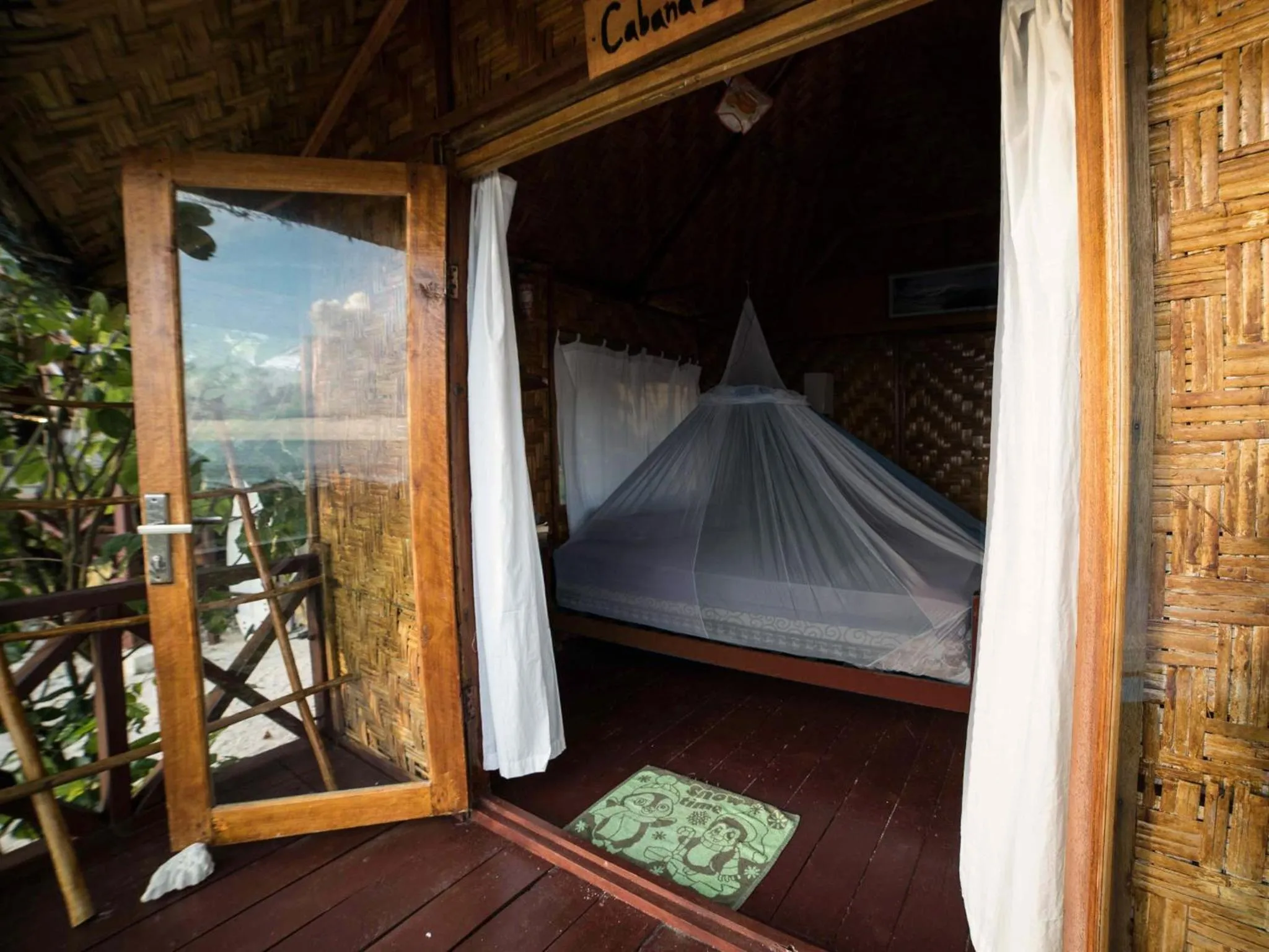 Bedroom in Simeulue Surflodges