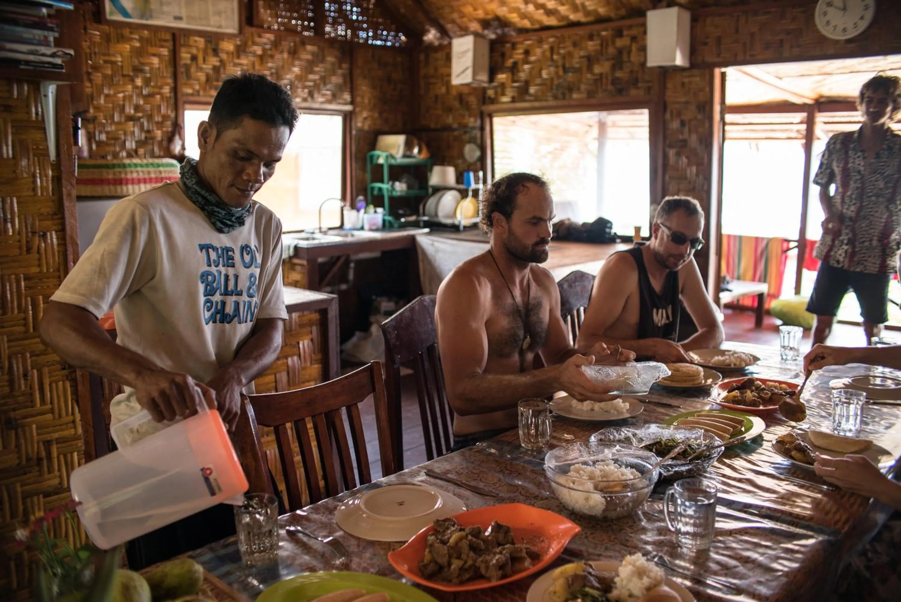 Communal lounge/ TV room in Simeulue Surflodges