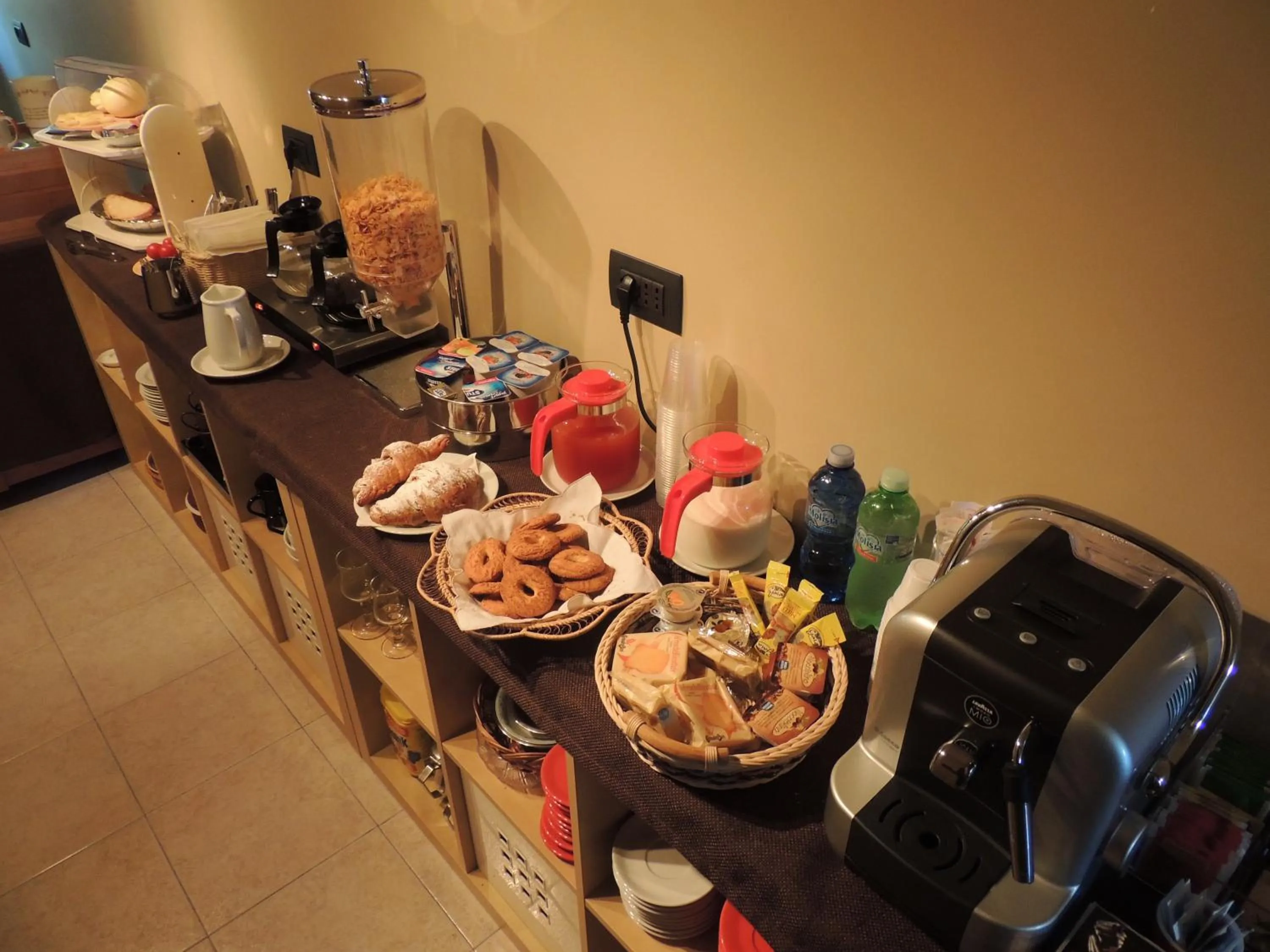 Food and drinks in B&B Angela