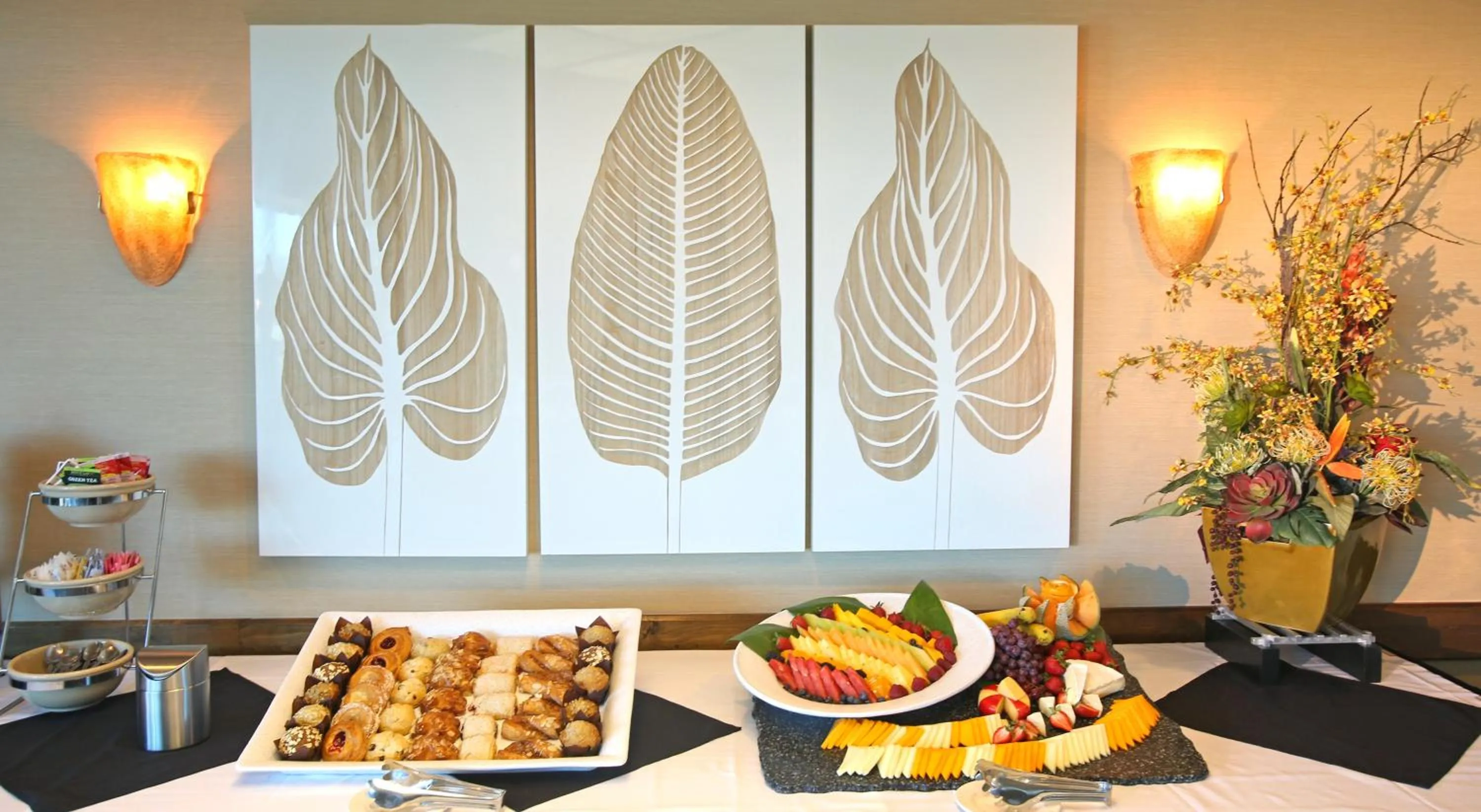 Meeting/conference room in DoubleTree by Hilton San Diego Bayside