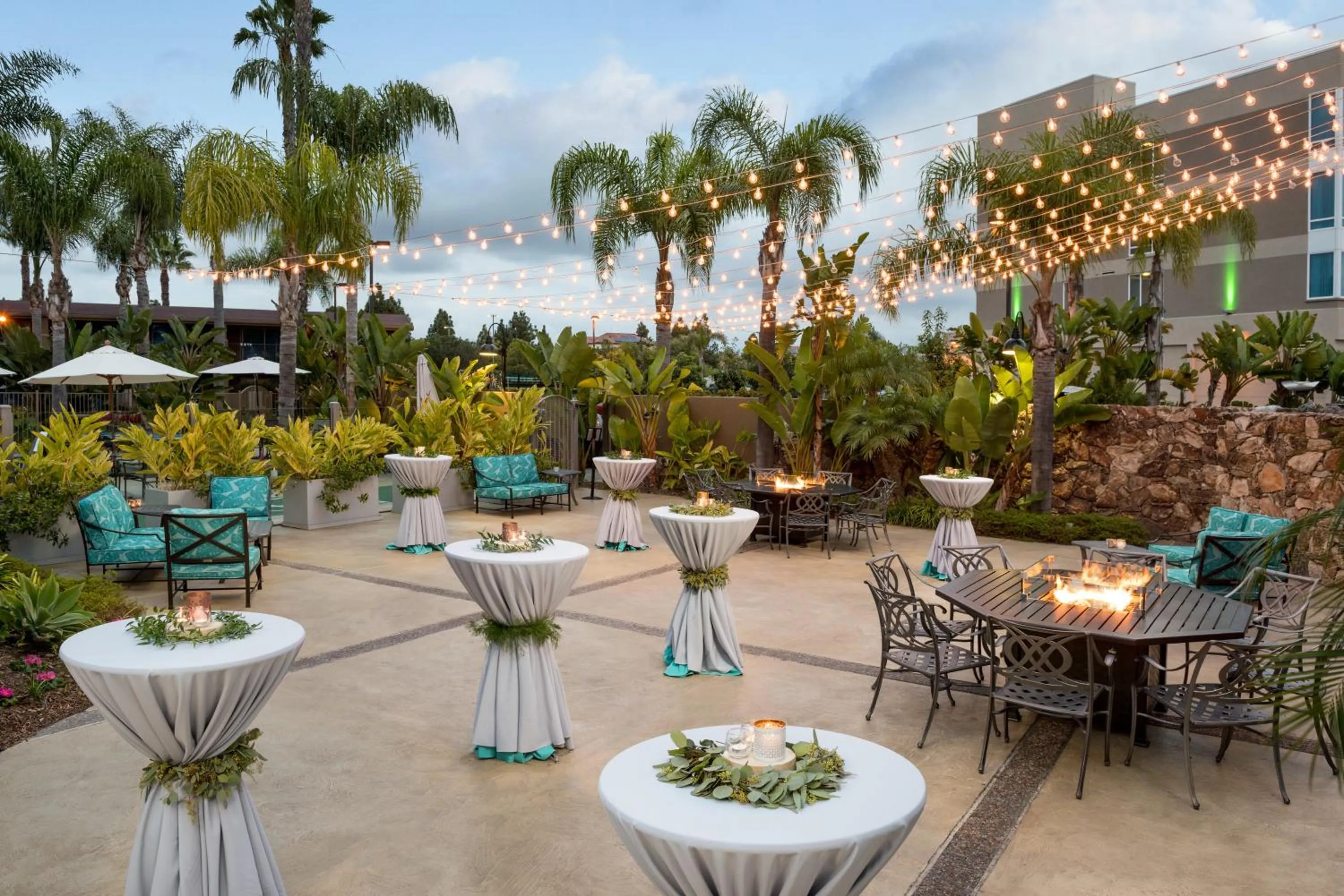 Meeting/conference room in DoubleTree by Hilton San Diego Bayside