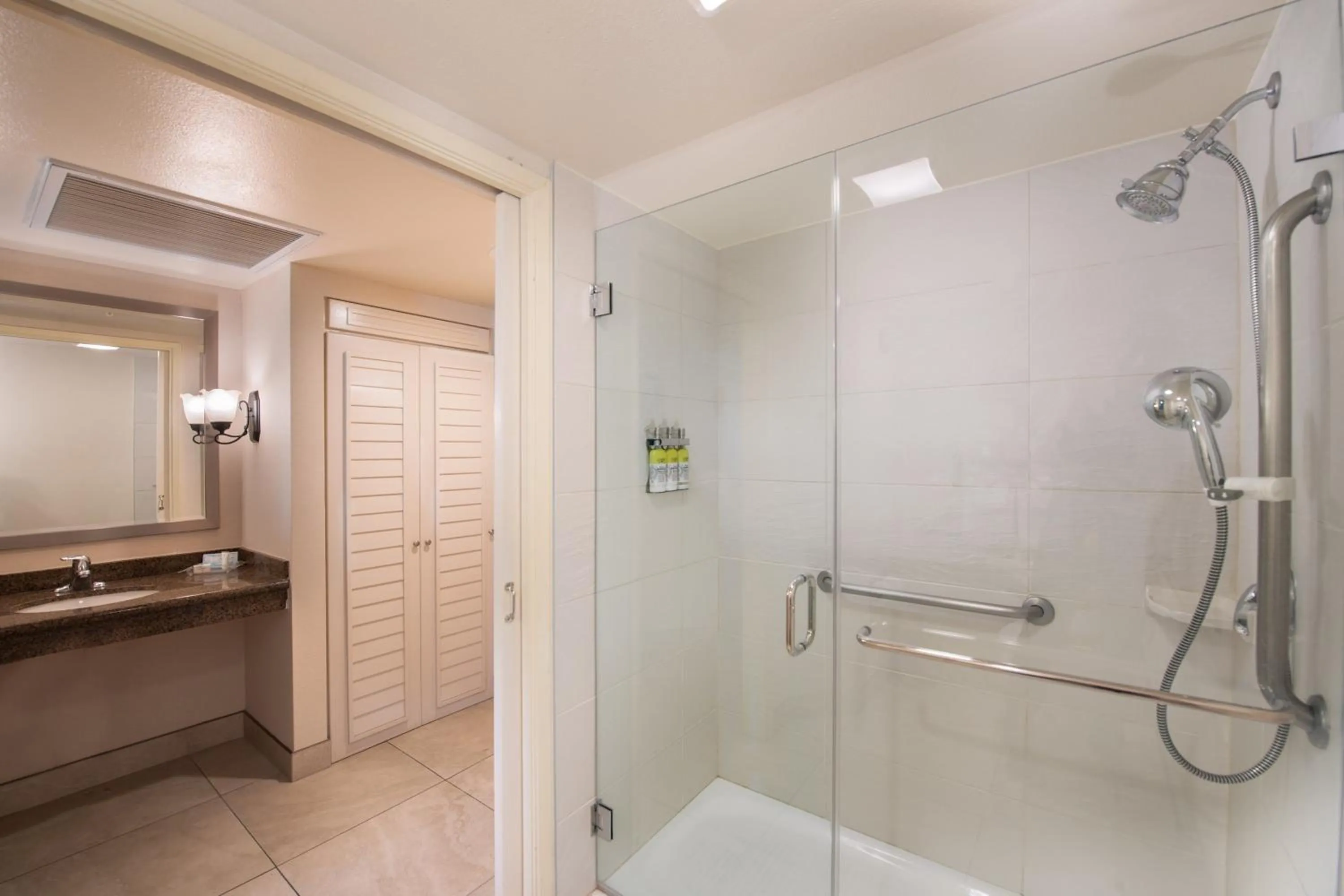 Bathroom in DoubleTree by Hilton San Diego Bayside