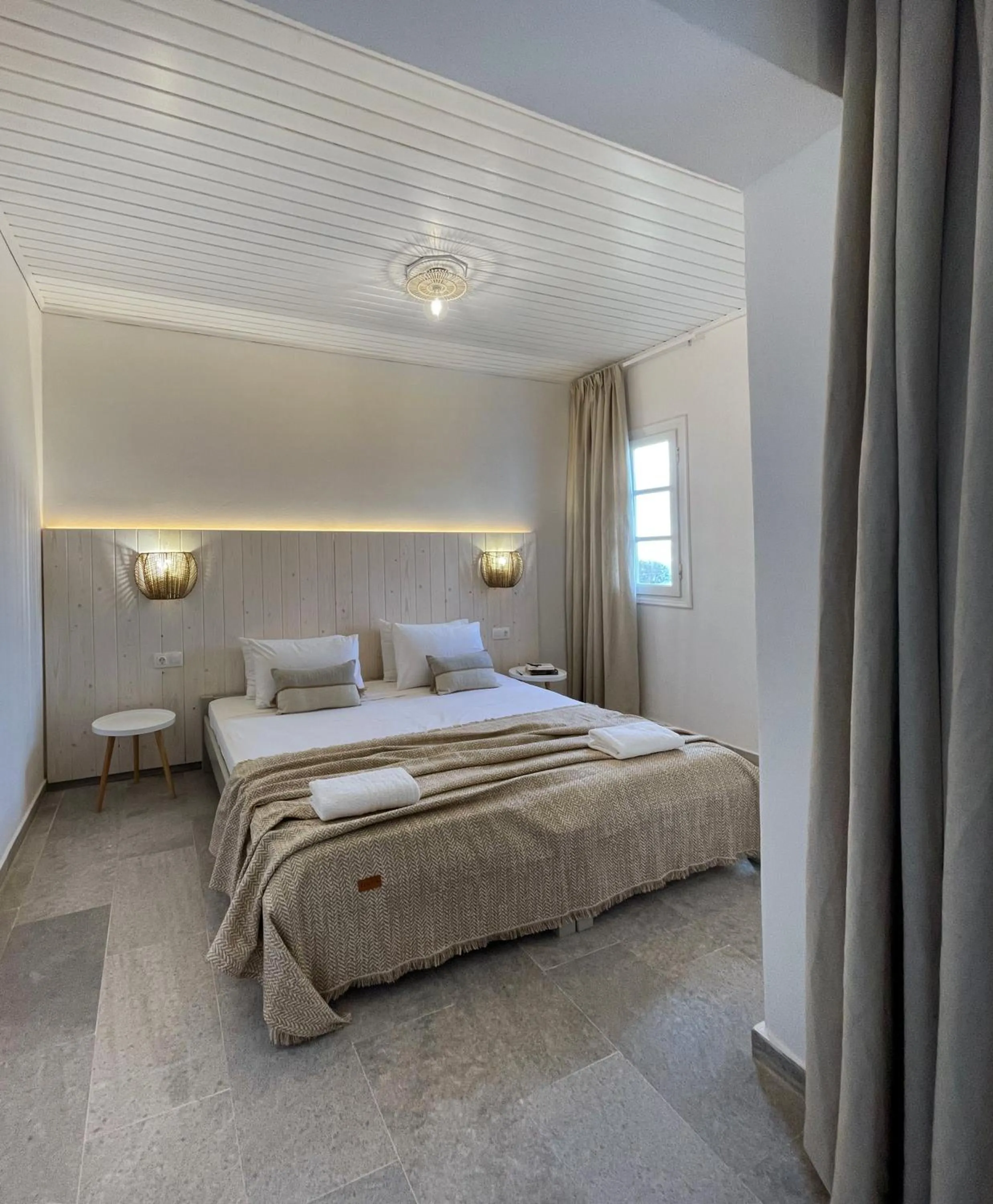 Bed in Thalassa Naxos