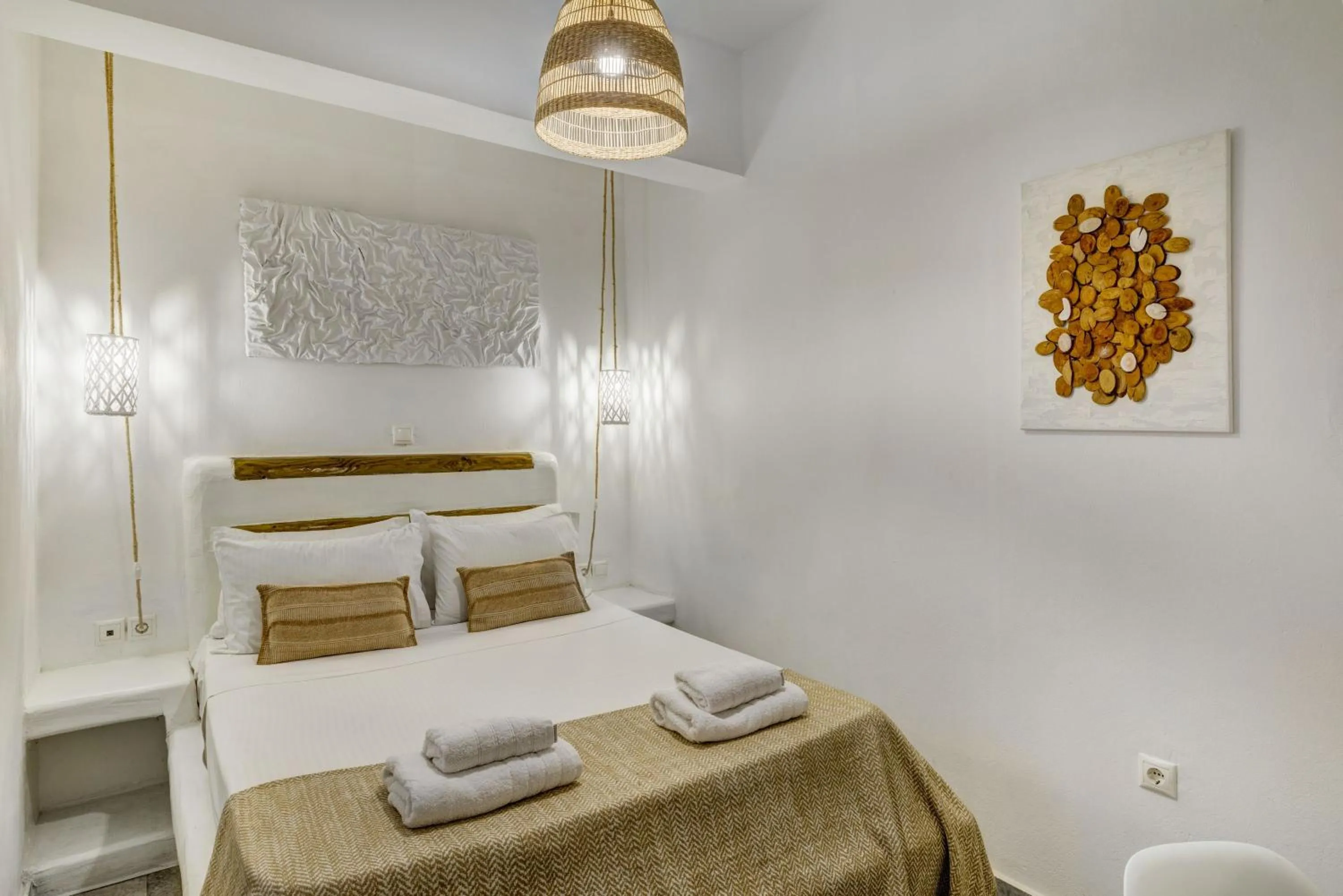 Bed in Thalassa Naxos