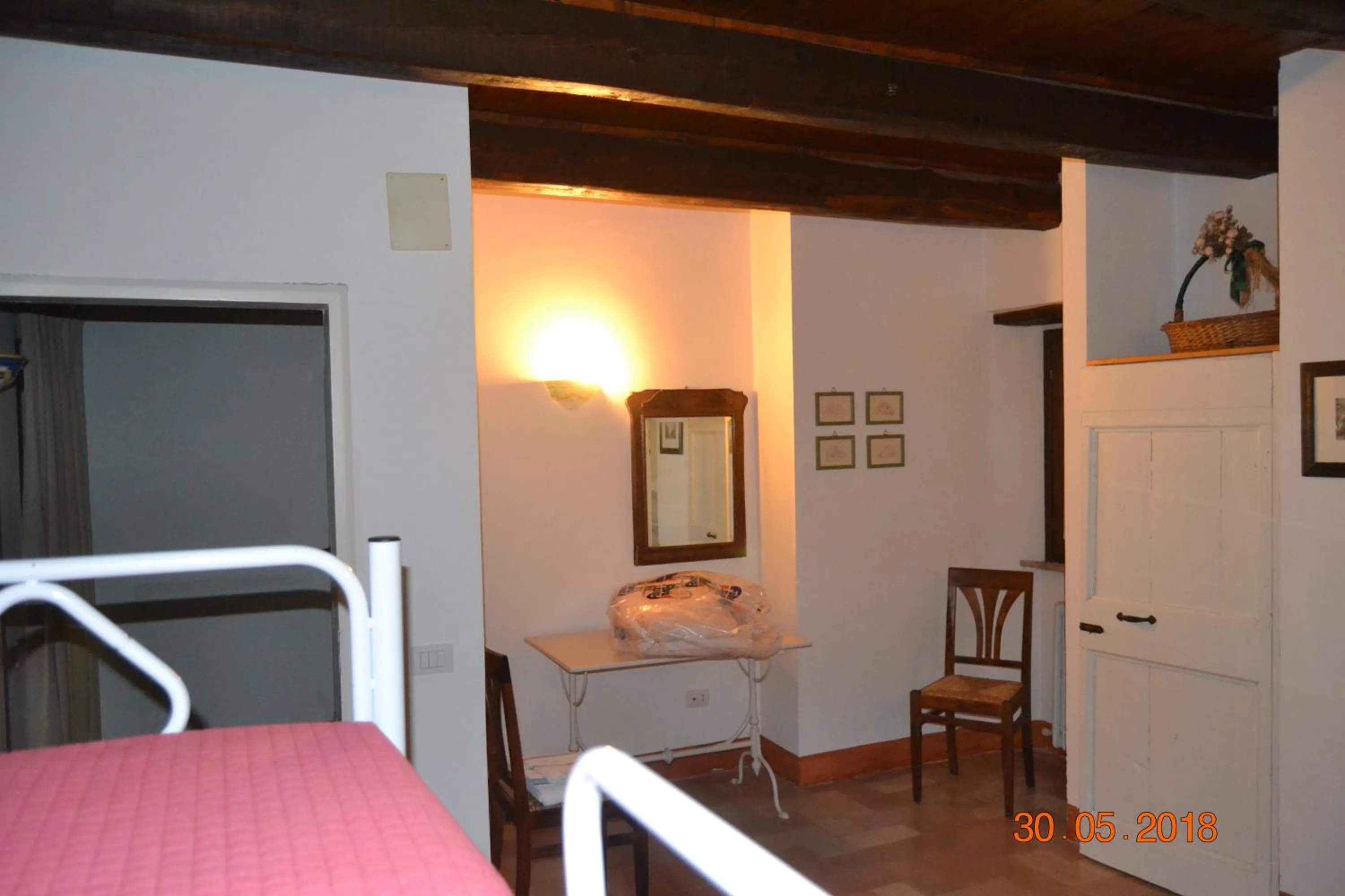 Bed in Affitta Camere Il Pettirosso