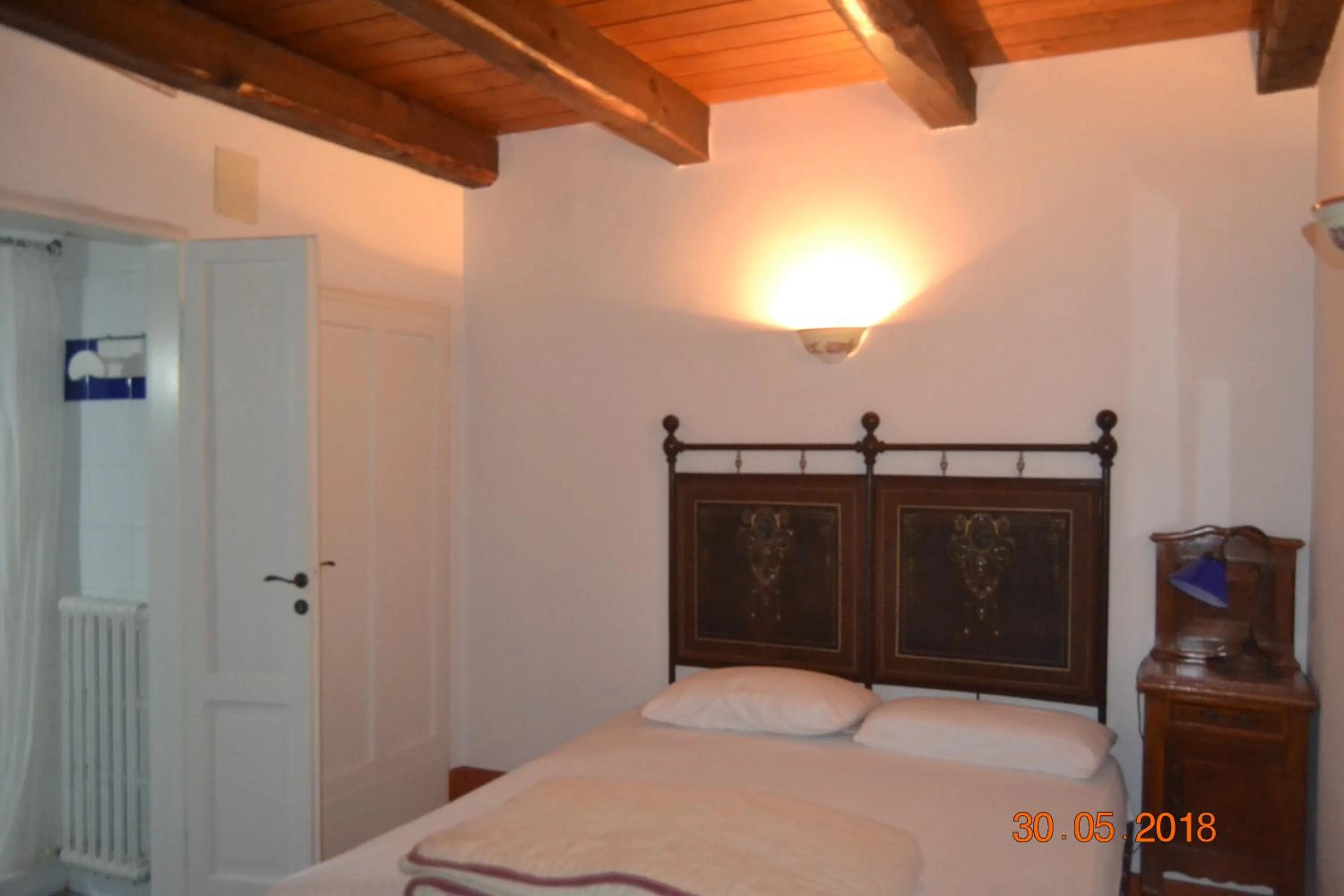 Bed in Affitta Camere Il Pettirosso