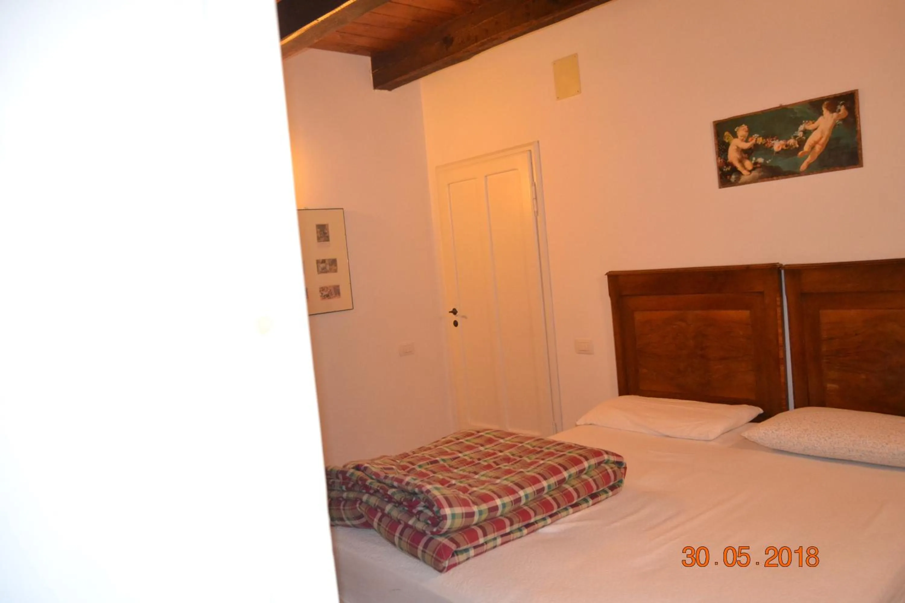 Bed in Affitta Camere Il Pettirosso