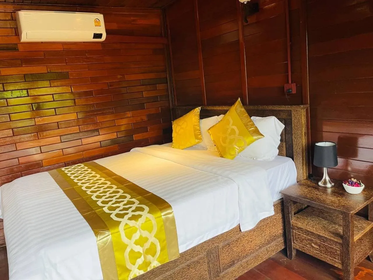 Bed in Prek Kdat Resort