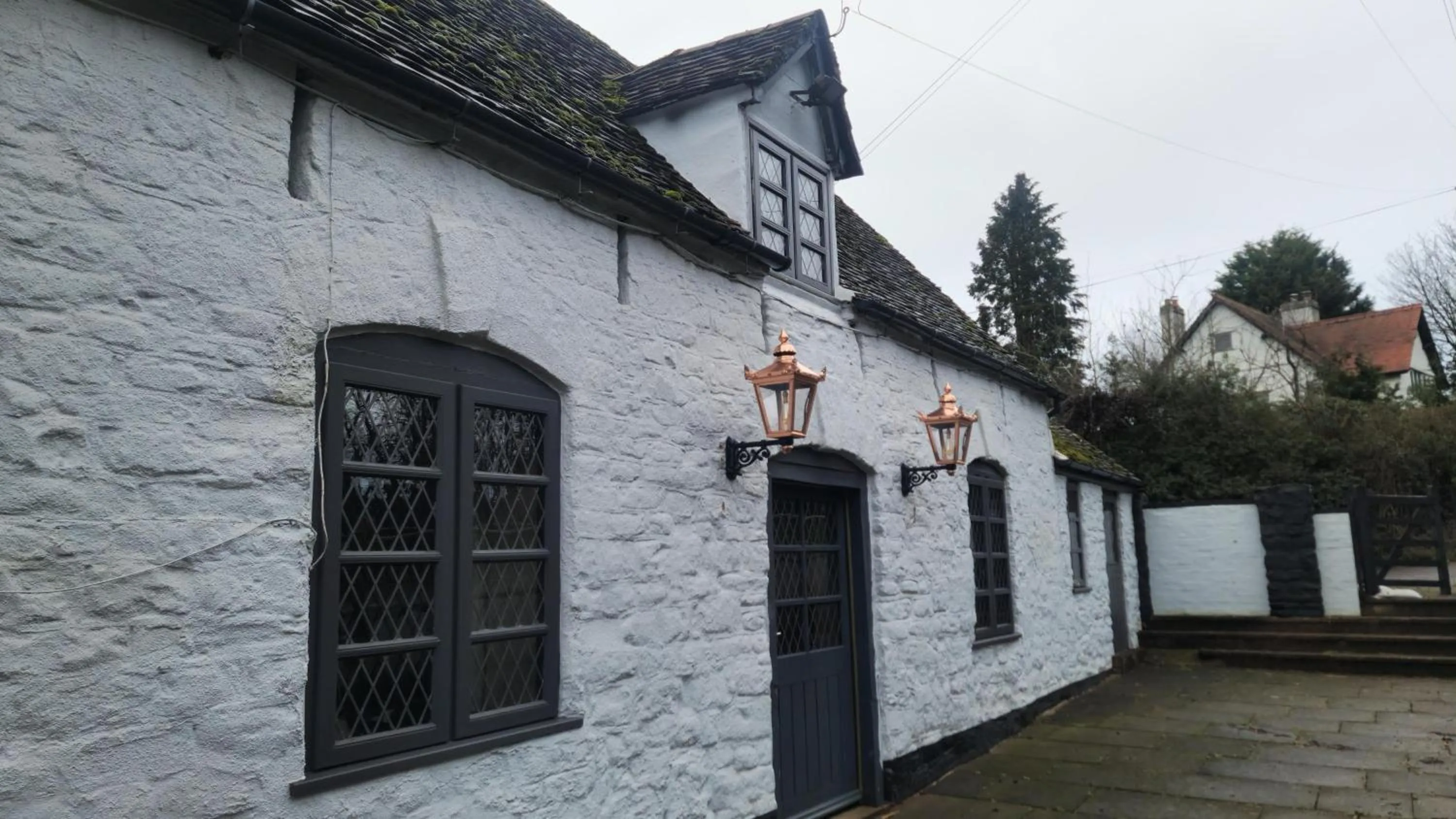 Facade/entrance in The Punch Bowl Inn