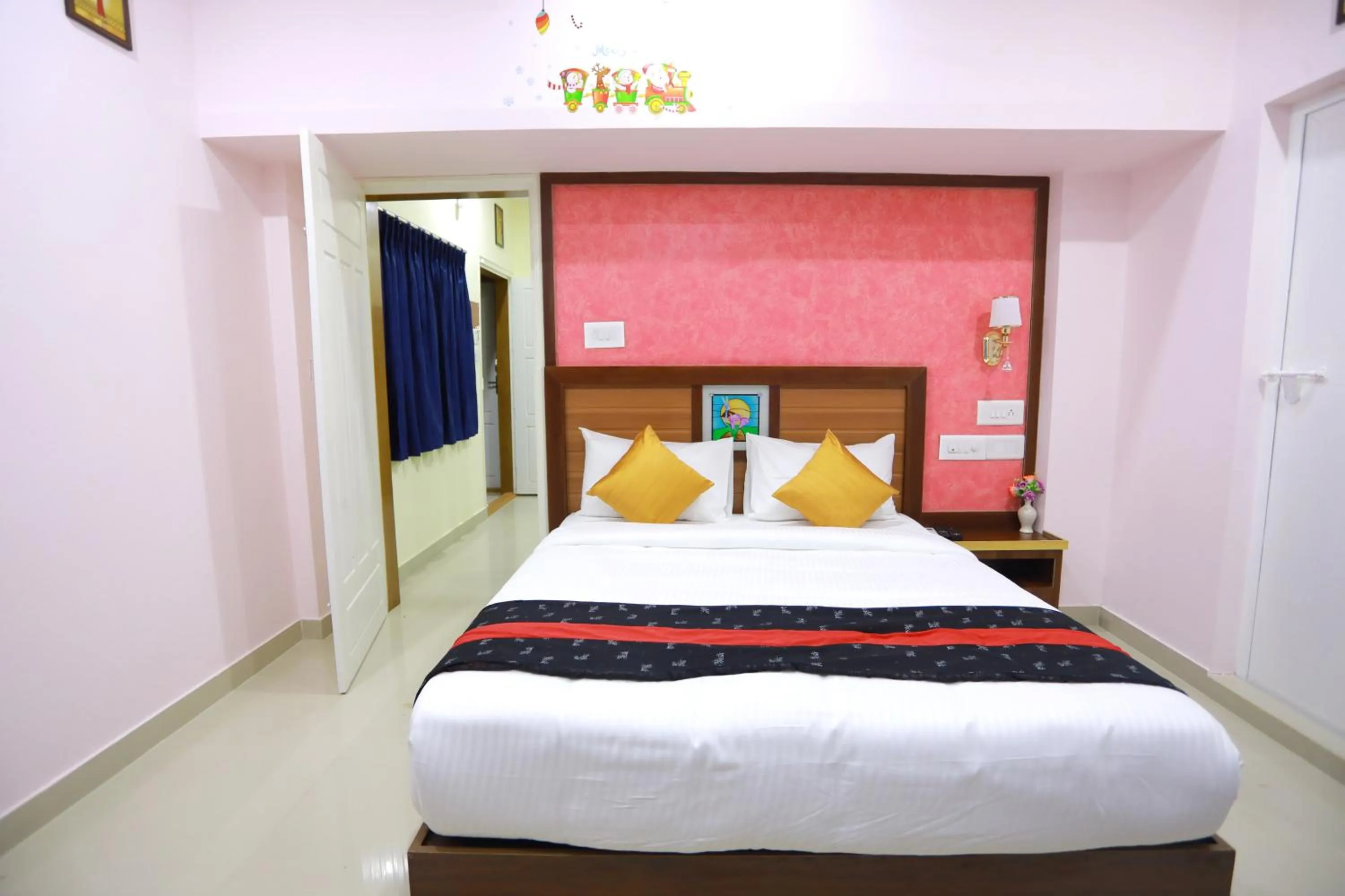 Bedroom, Bed in Base9 Cochin Airport Hotel