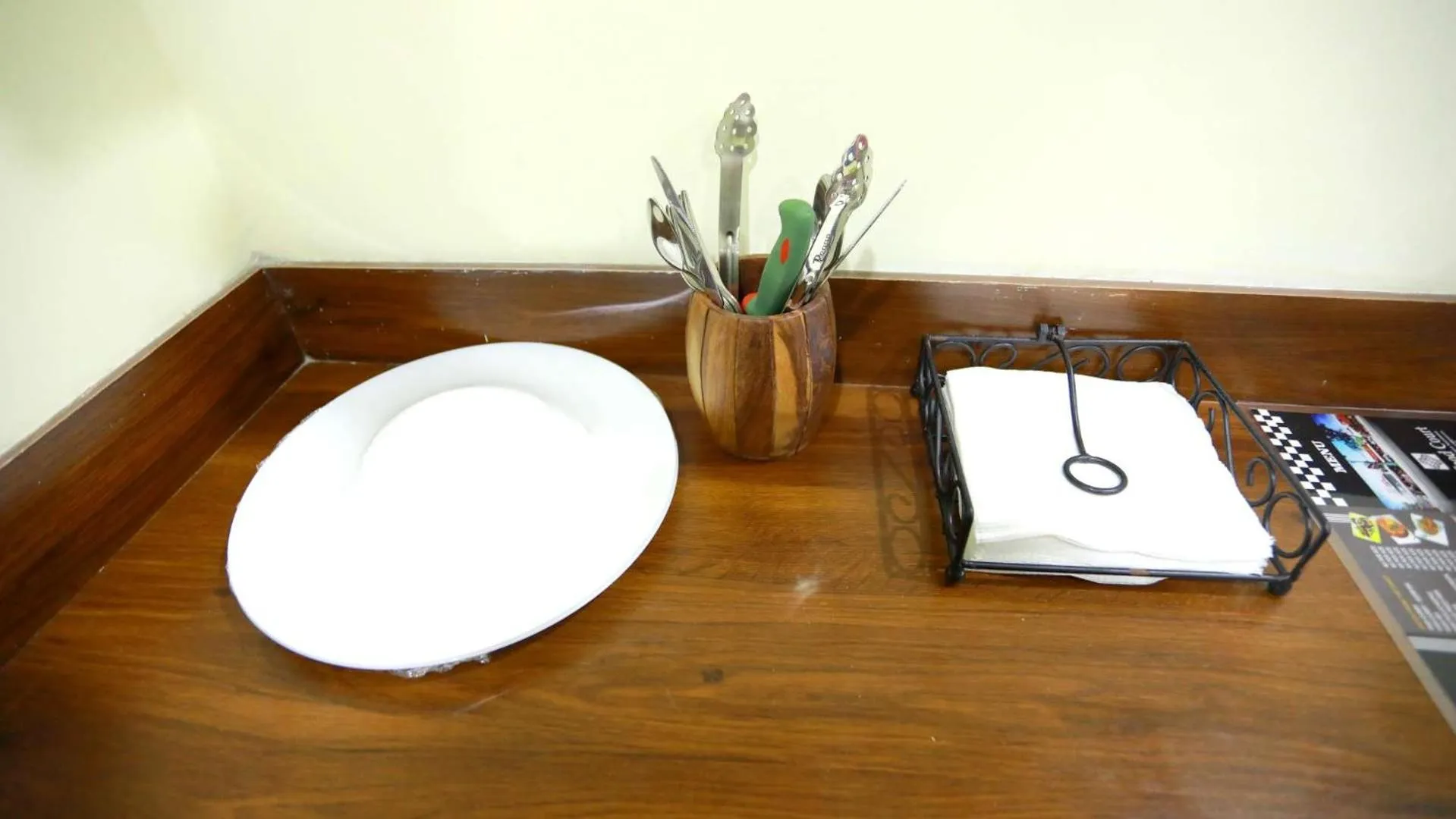 Restaurant/places to eat in Base9 Cochin Airport Hotel