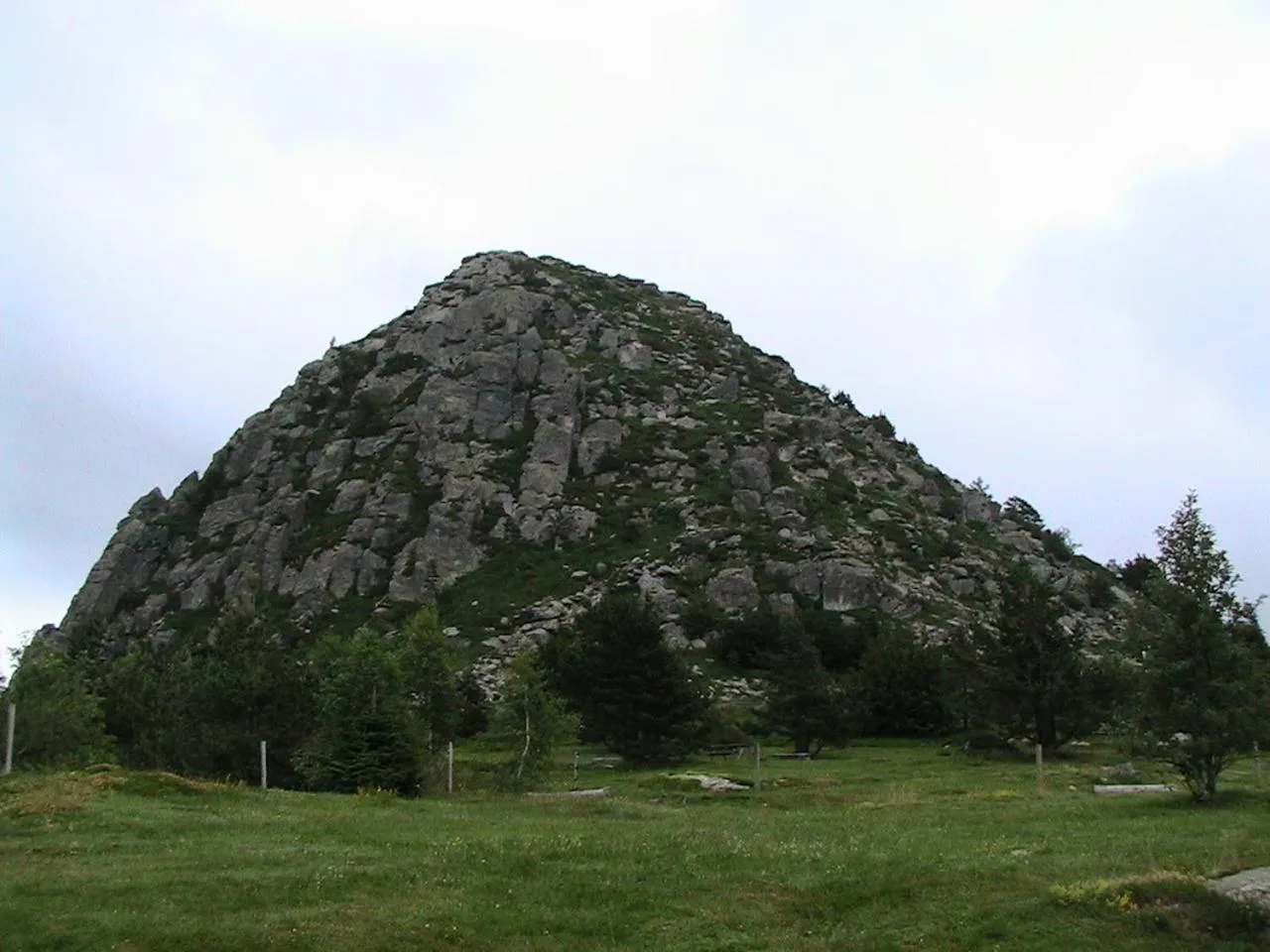 Nearby landmark in Pavillon Kalensa