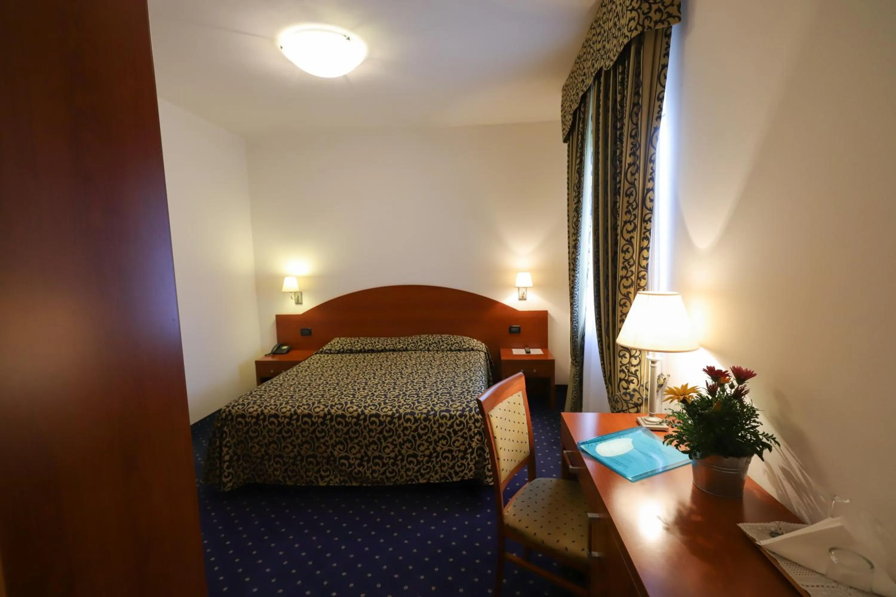 Bed in Hotel da Roberto