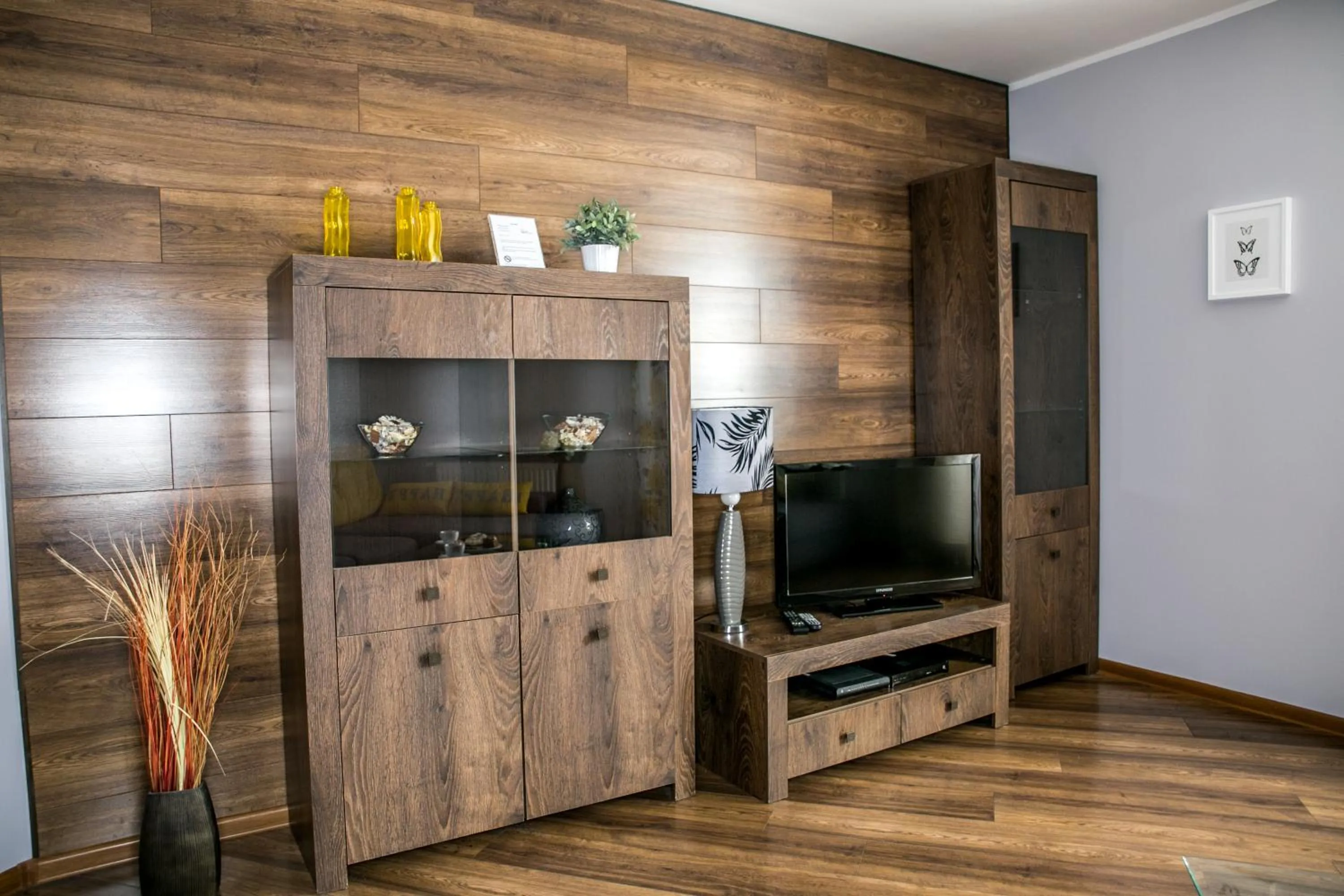 Communal lounge/ TV room in City Aparthotel