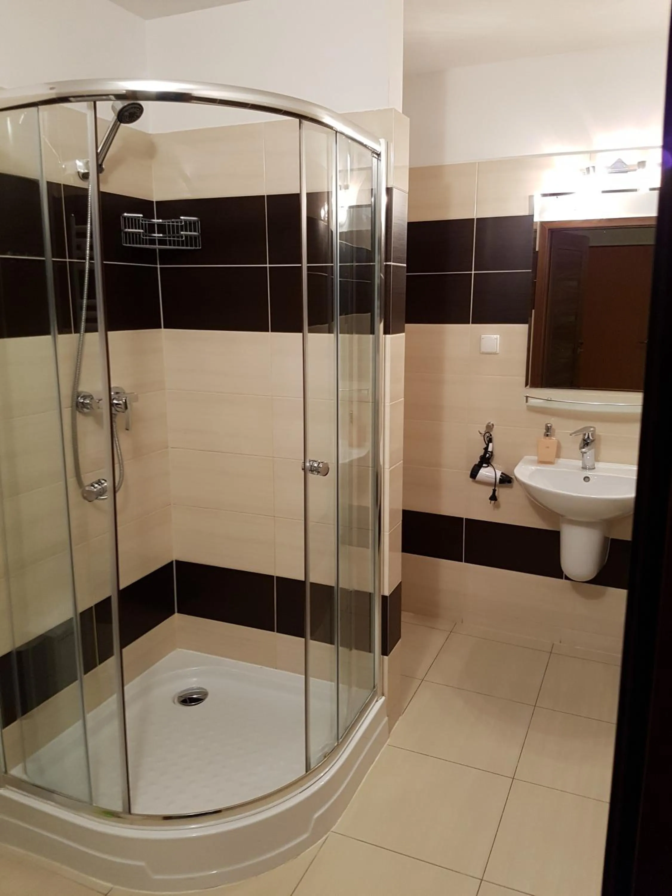 Shower in City Aparthotel