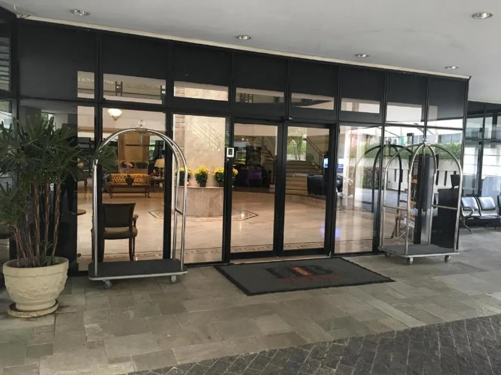 Facade/entrance in Flat Alameda Lorena - Prédio Ninety - Jardim Paulista